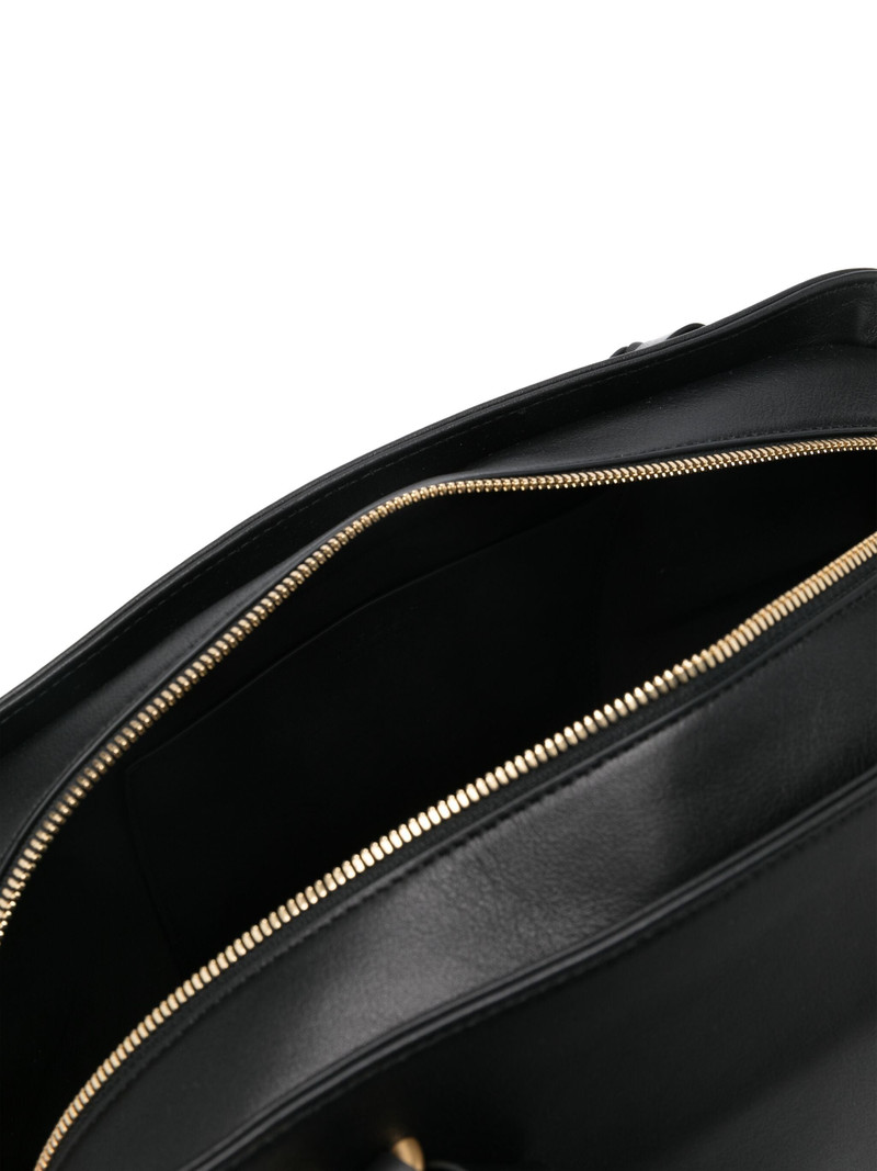 NEOUS Aries tote 부대 outlook