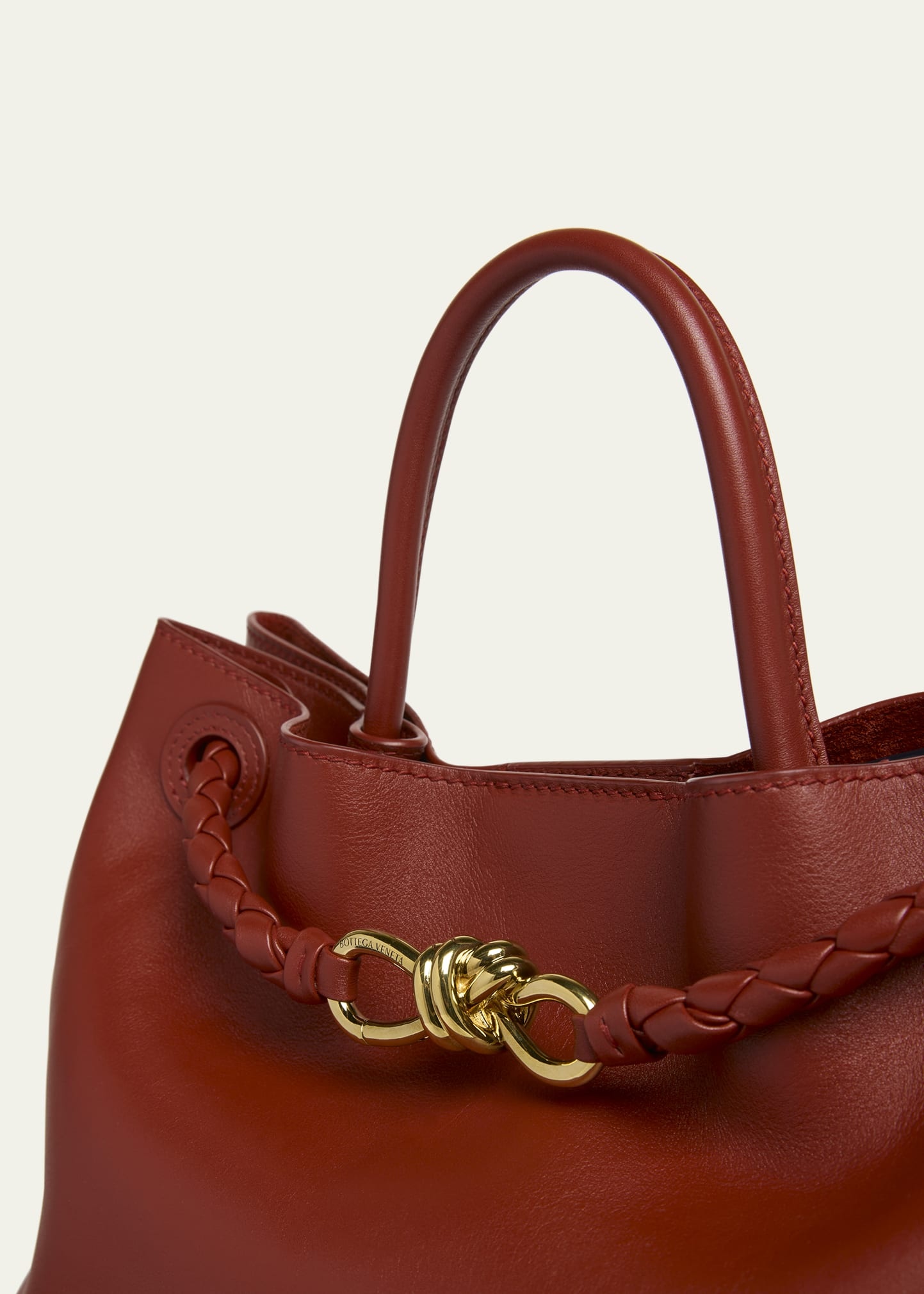 Medium Andiamo Leather Shoulder Bag - 5