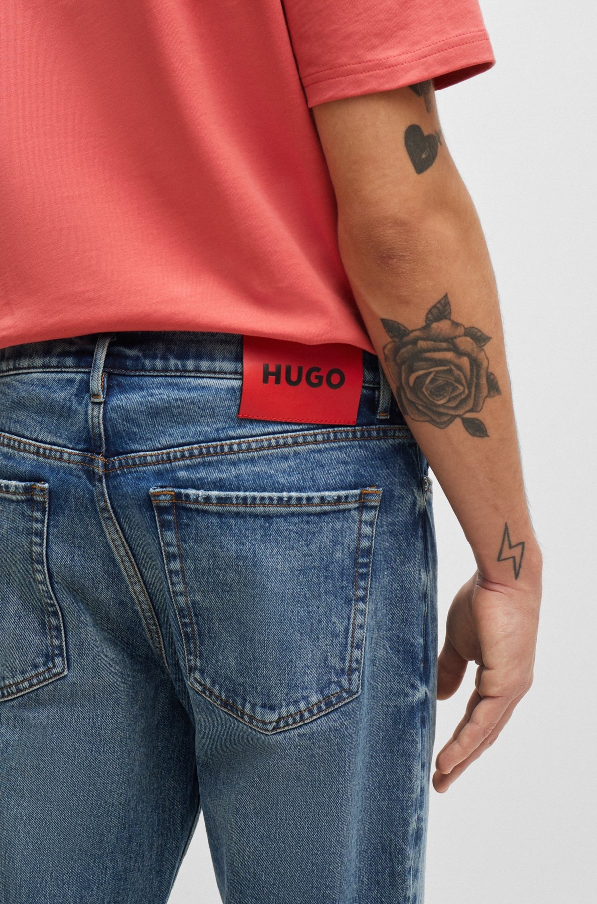 TAPERED-FIT JEANS IN BLUE STRETCH DENIM - 5