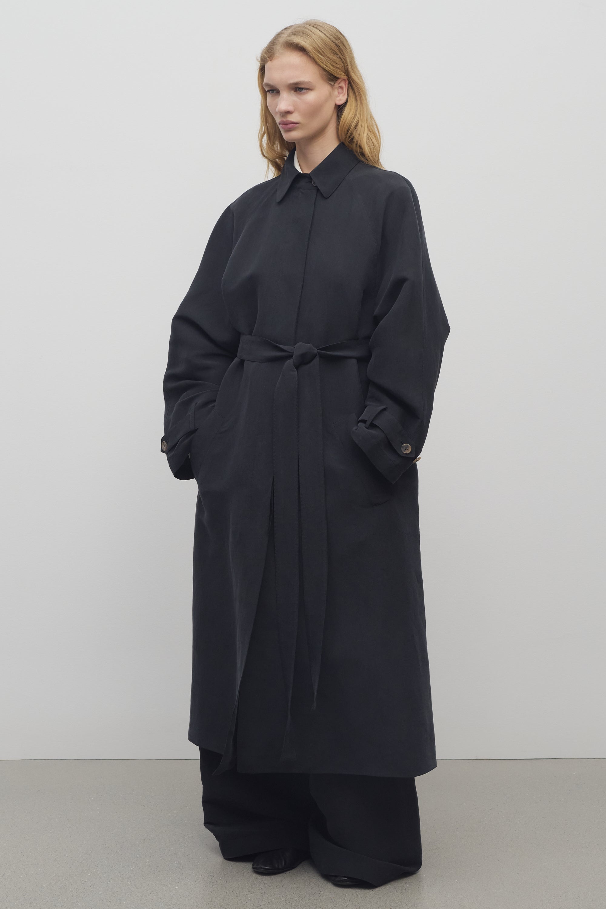 Ryo Coat in Silk - 4