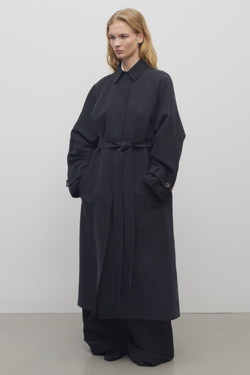 Ryo Coat in Silk 4