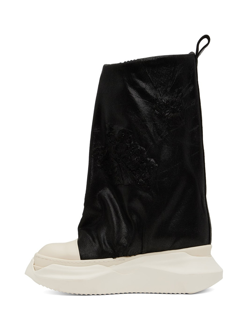 Black Strobe Fogachine Boots 3