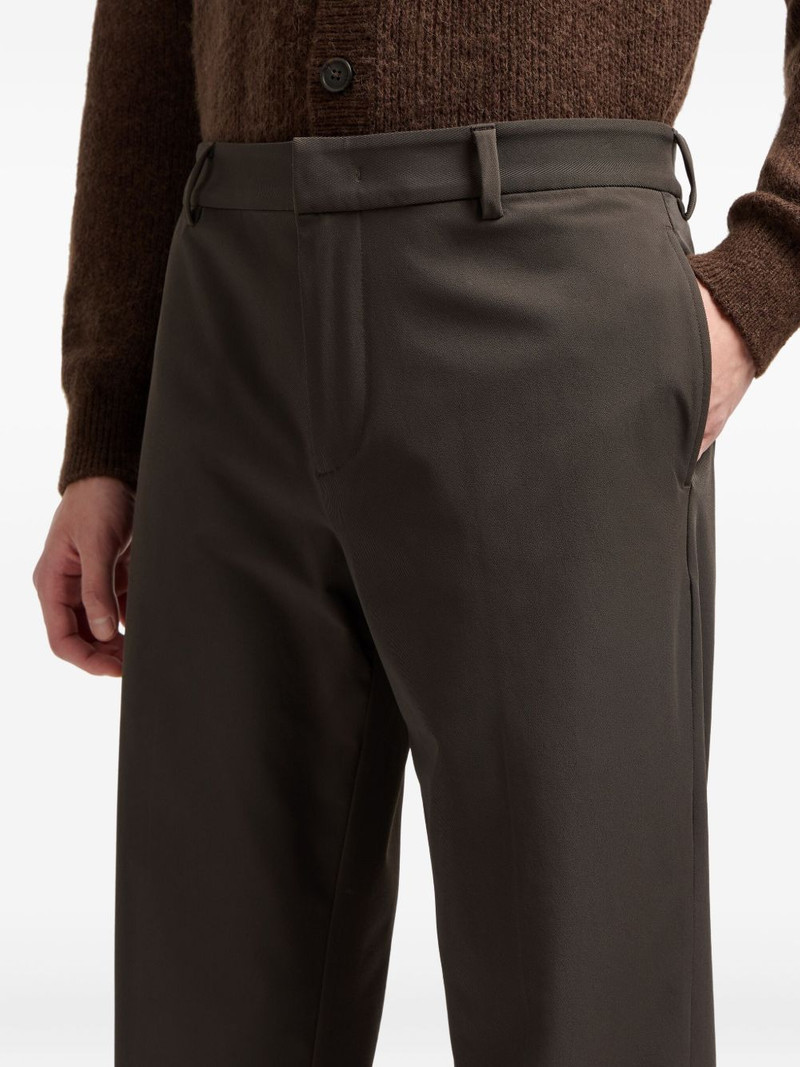 belt-loops trousers 4