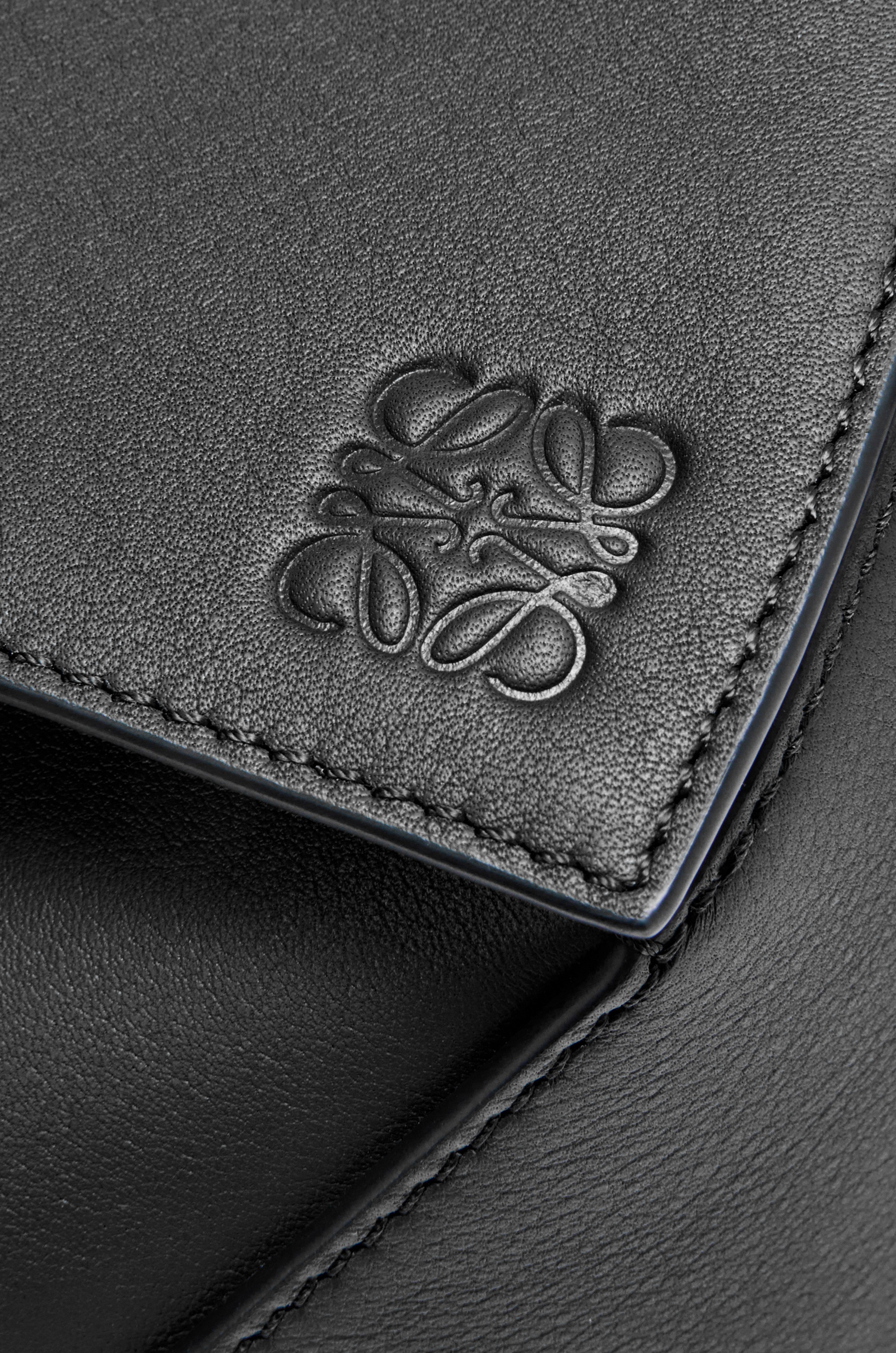 Small Puzzle bumbag in classic calfskin - 8