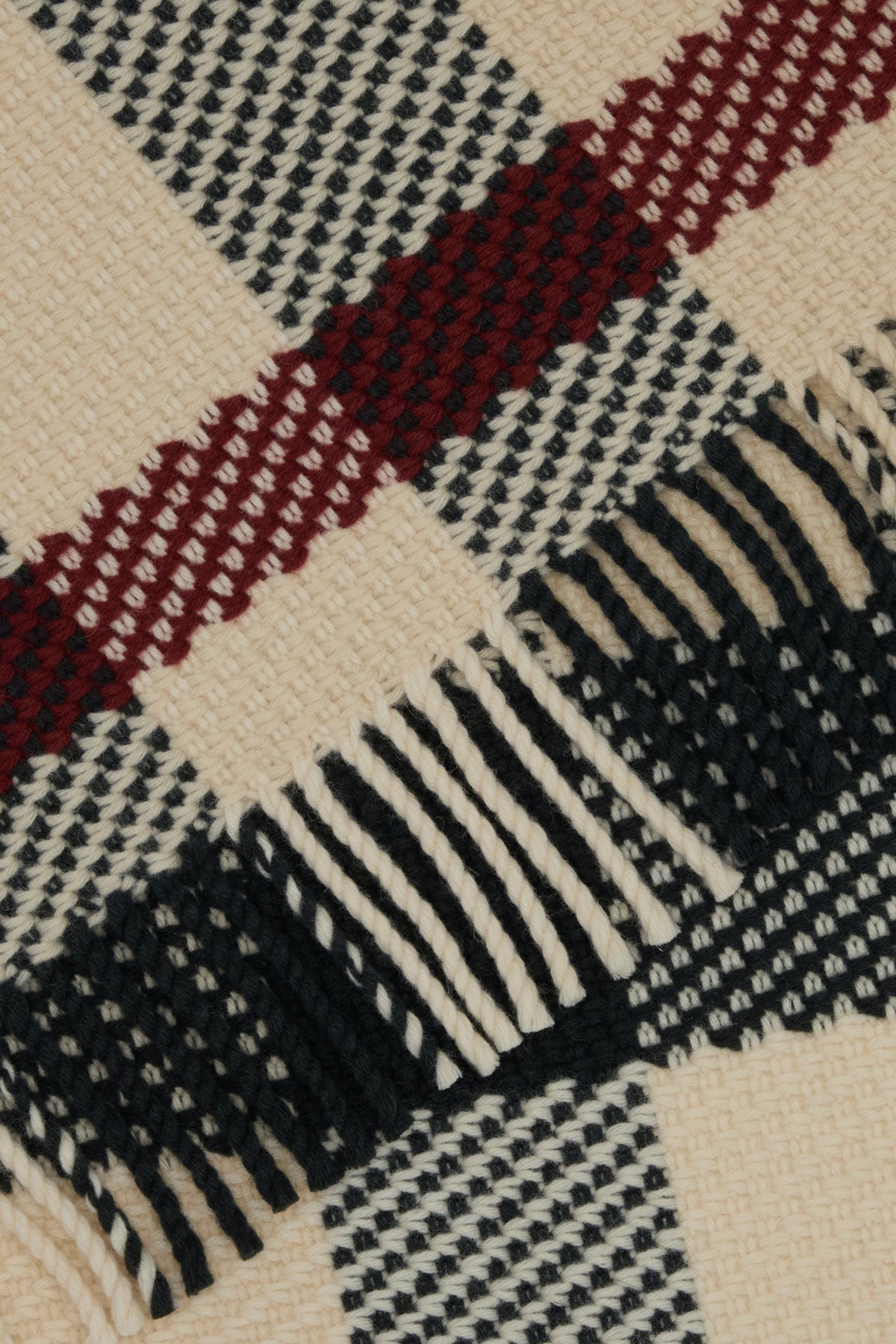 Embroidered wool scarf - 2