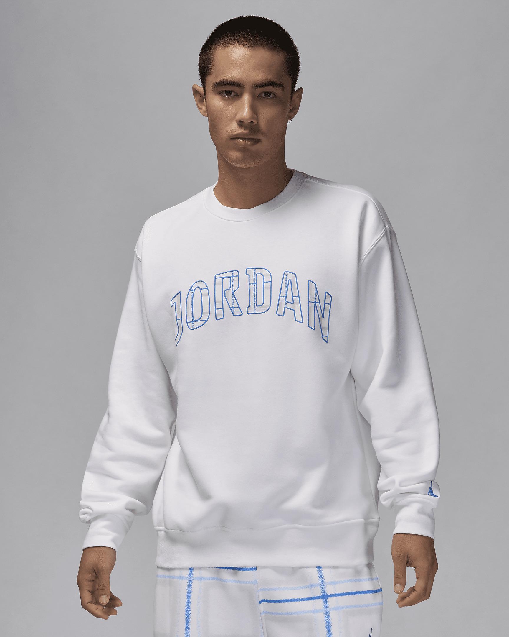 Jordan Essentials Men's Fleece Crew-Neck Sweatshirt - 1