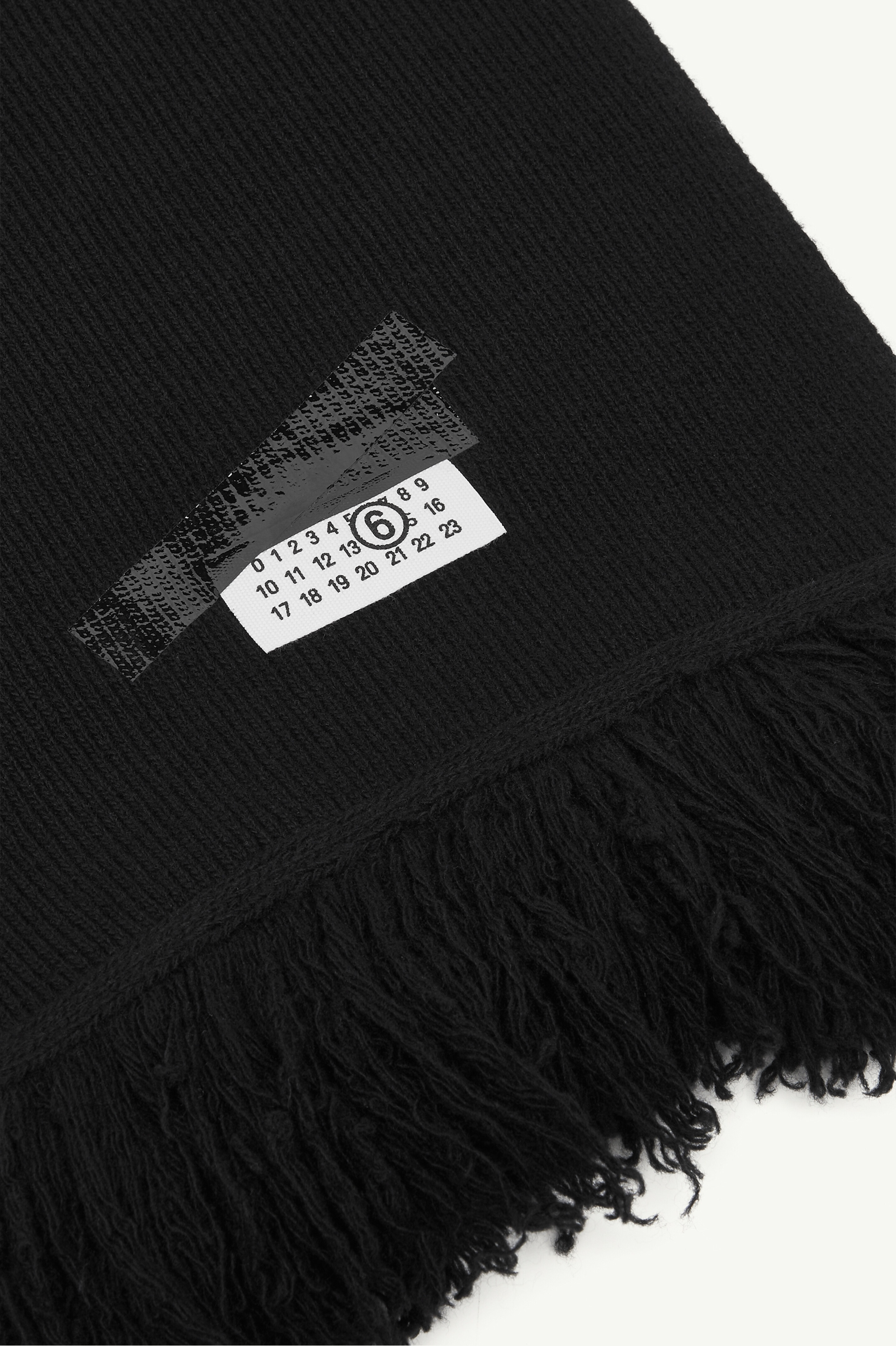Taped label wool scarf - 2