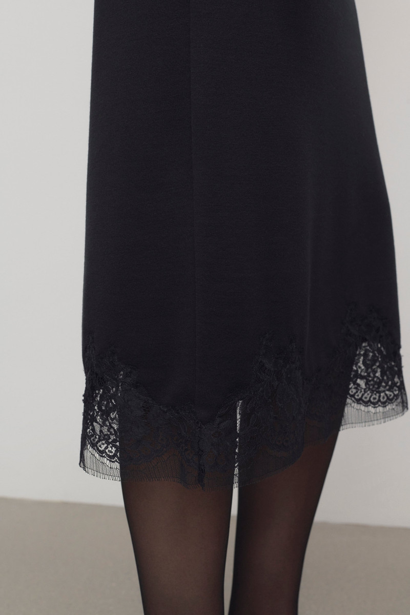 Mea Skirt in Silk 6