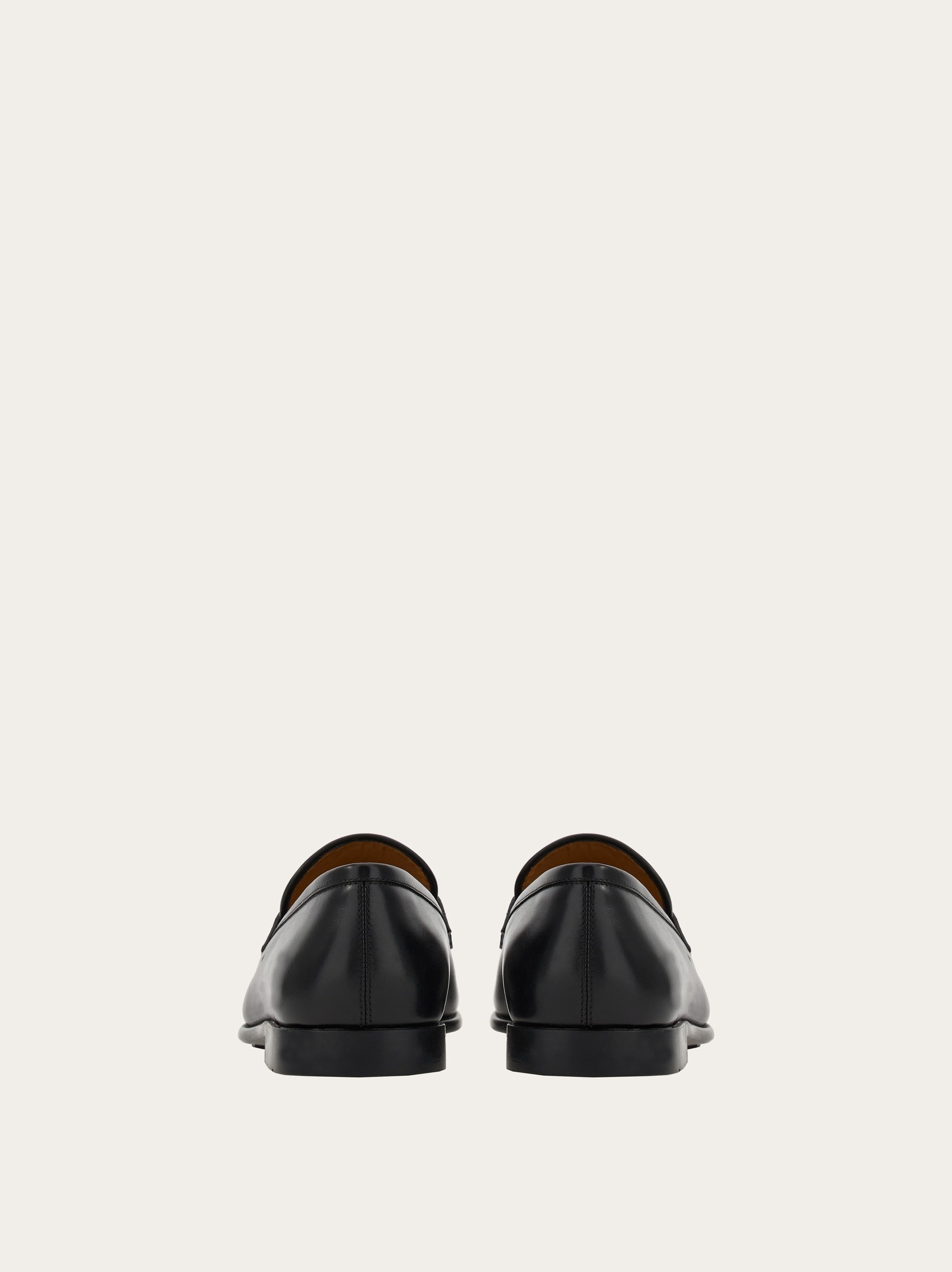 Moccasin with Gancini ornament - 4