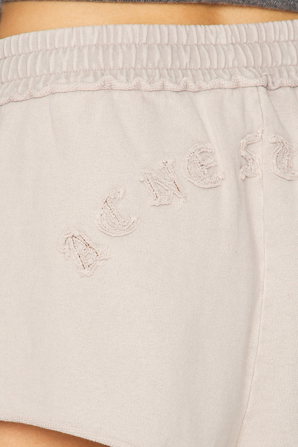 Fondo Gothic Logo Short - 7
