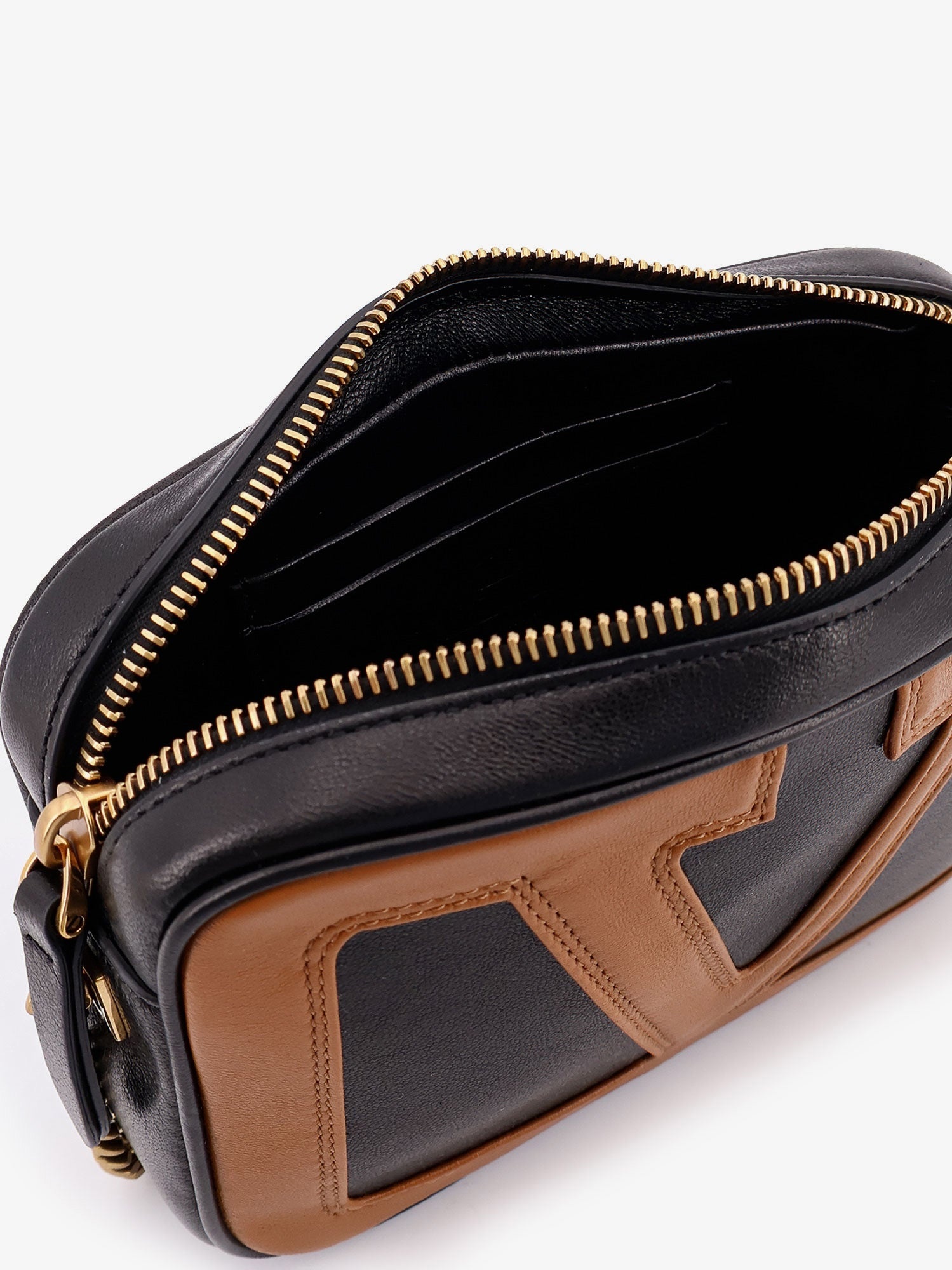 Valentino Garavani Valentino Garavani Viva Superstar Leather Belt Bag - 4