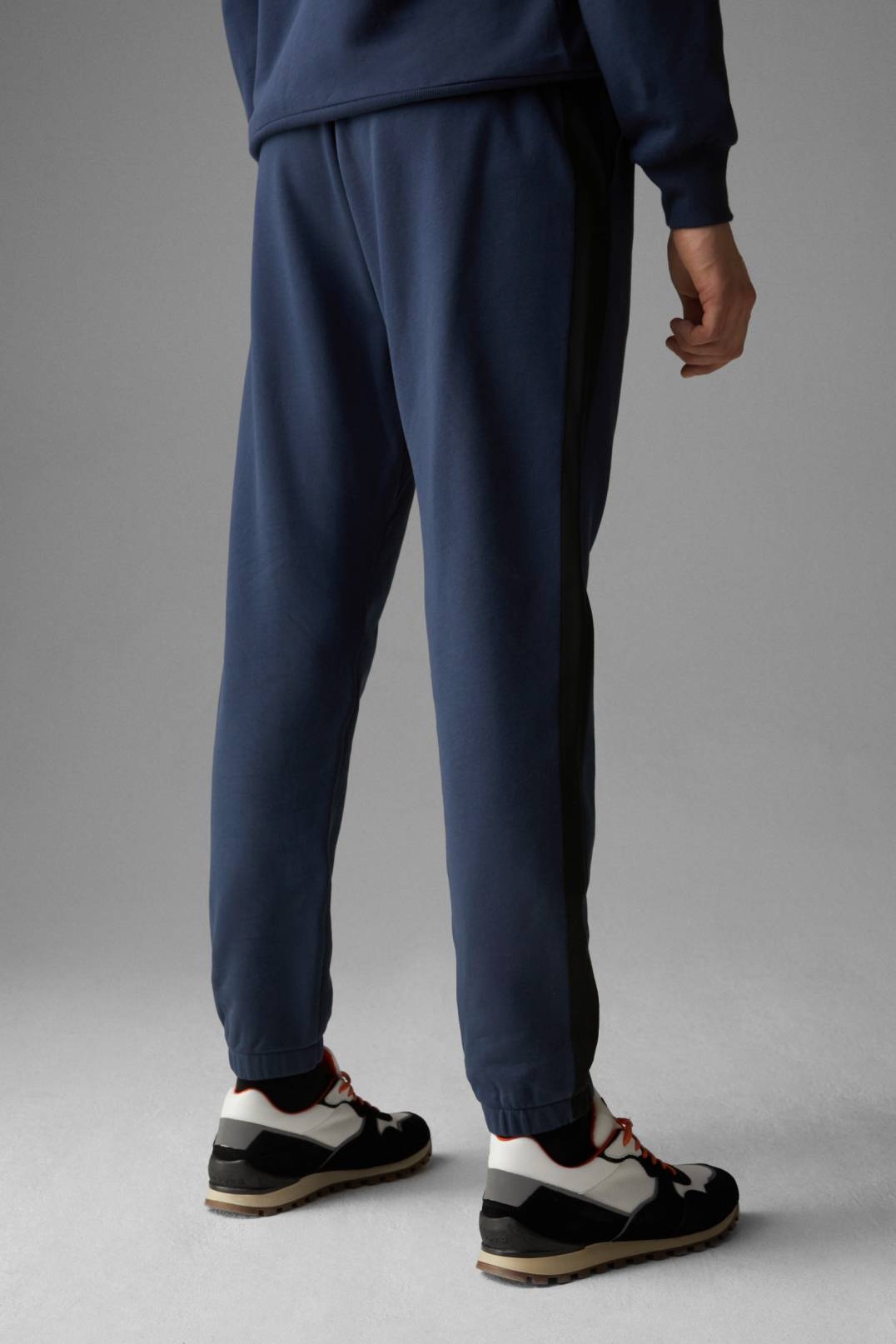 NORMAN JOGGING TROUSERS IN DARK BLUE/BLACK - 3