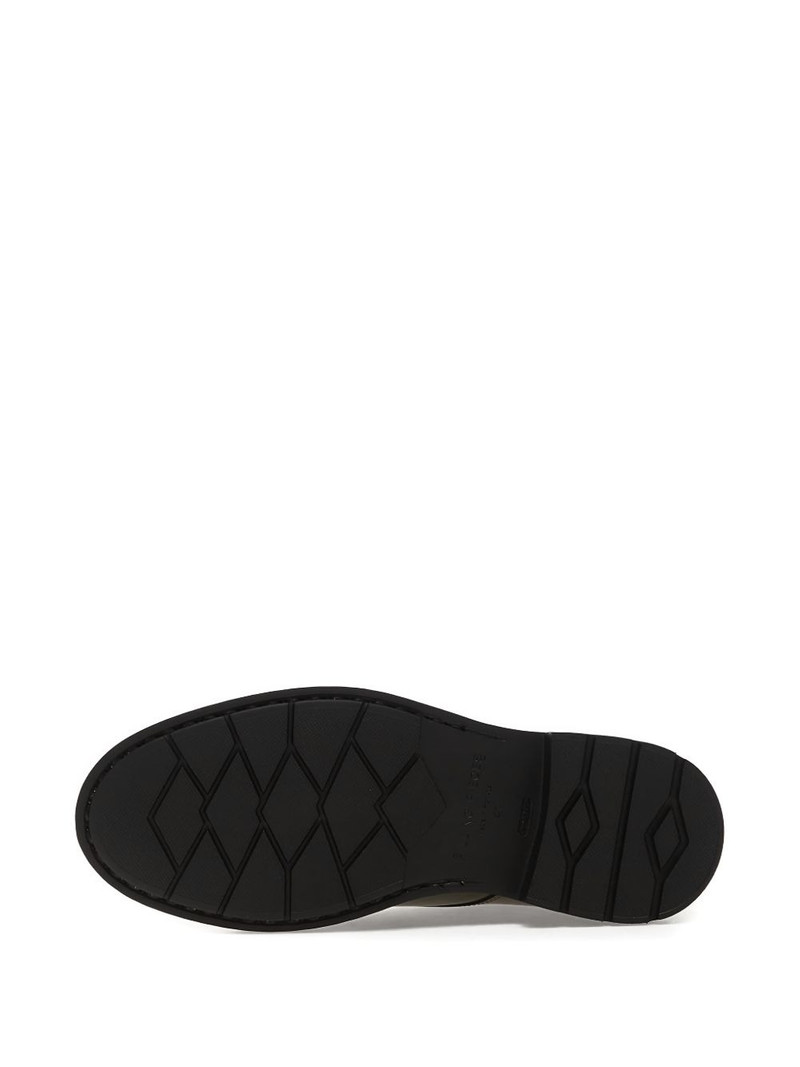 Clean Derby trainers 5