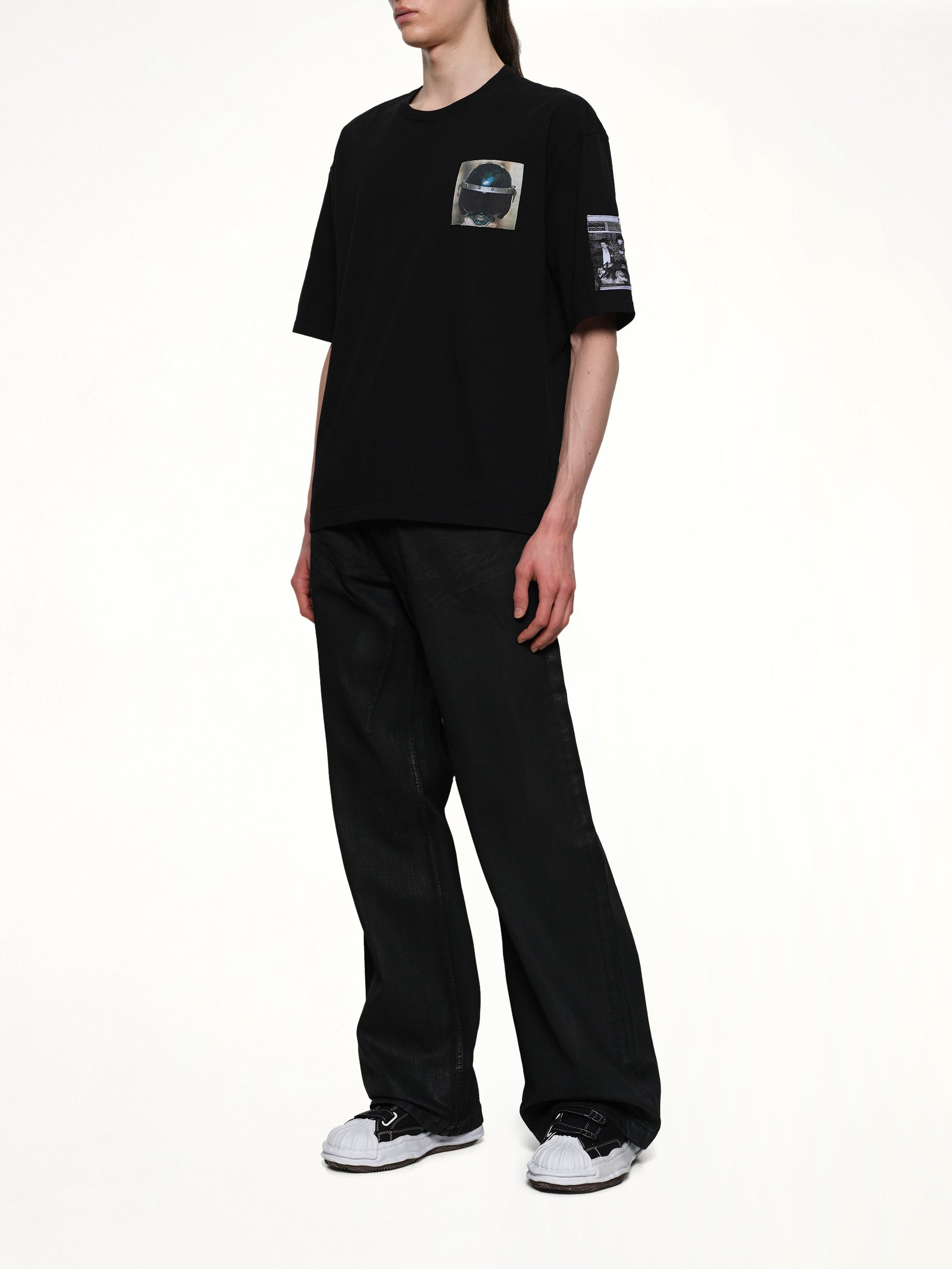Heldon T-Shirt in Black - 4