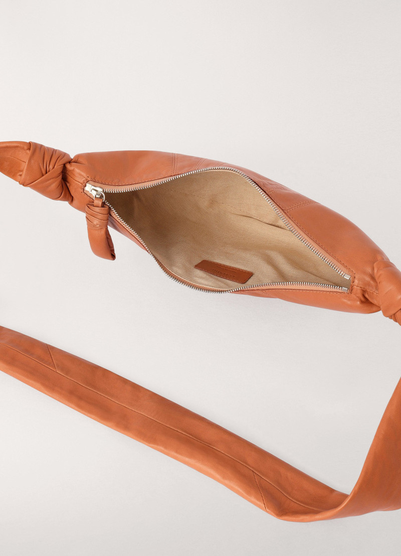 SMALL CROISSANT BAG / EXCLUSIVE
SOFT NAPPA LEATHER 4