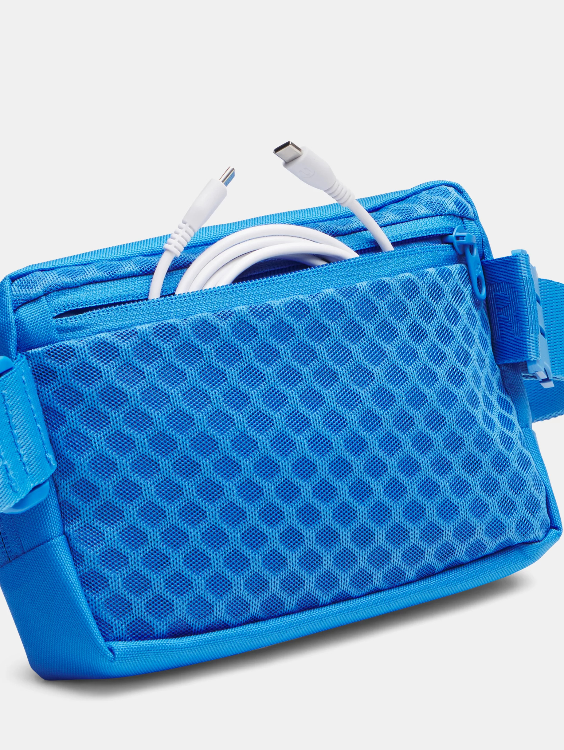 UA Essential - 3