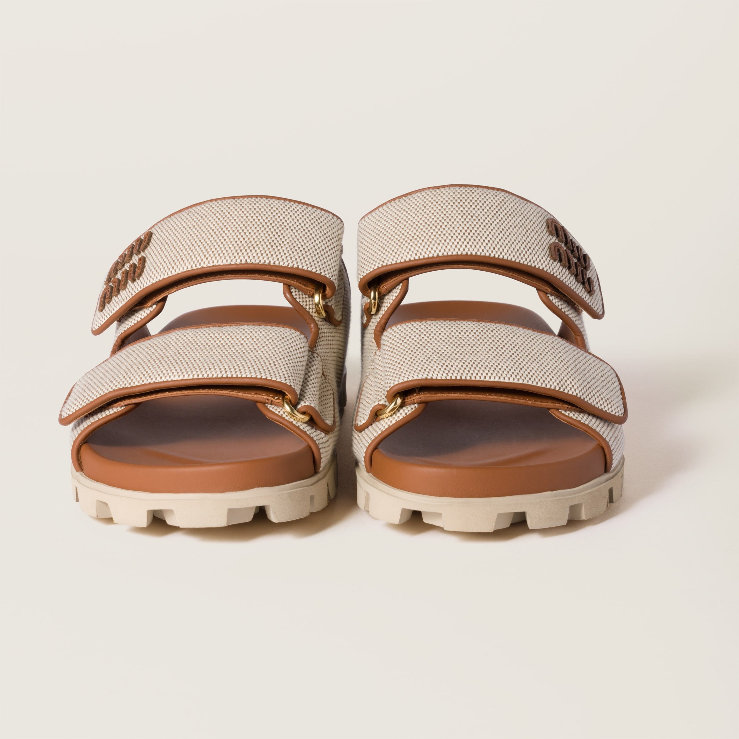 Canvas slides - 4