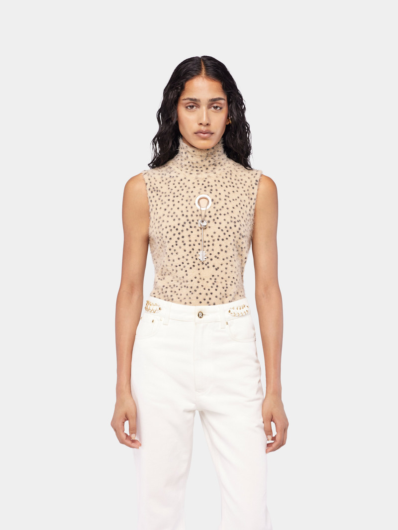TURTLE-NECK SLEEVELESS TOP IN BRUSHED KNIT 5