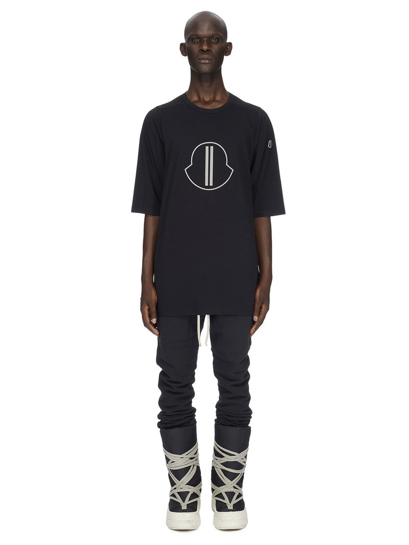 Moncler T- SHIRT outlook