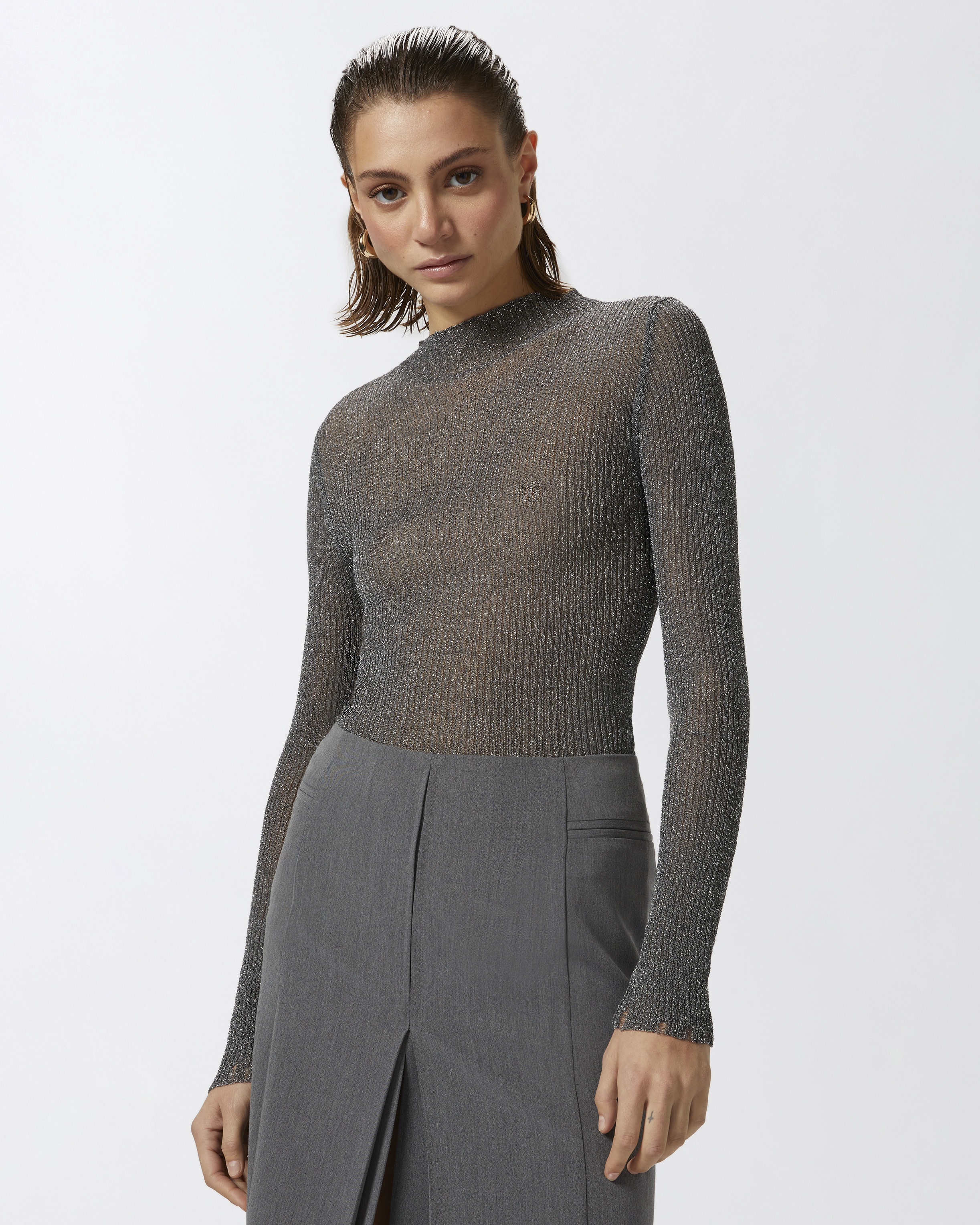 SWEATER WITH METALLIC YARN - 3