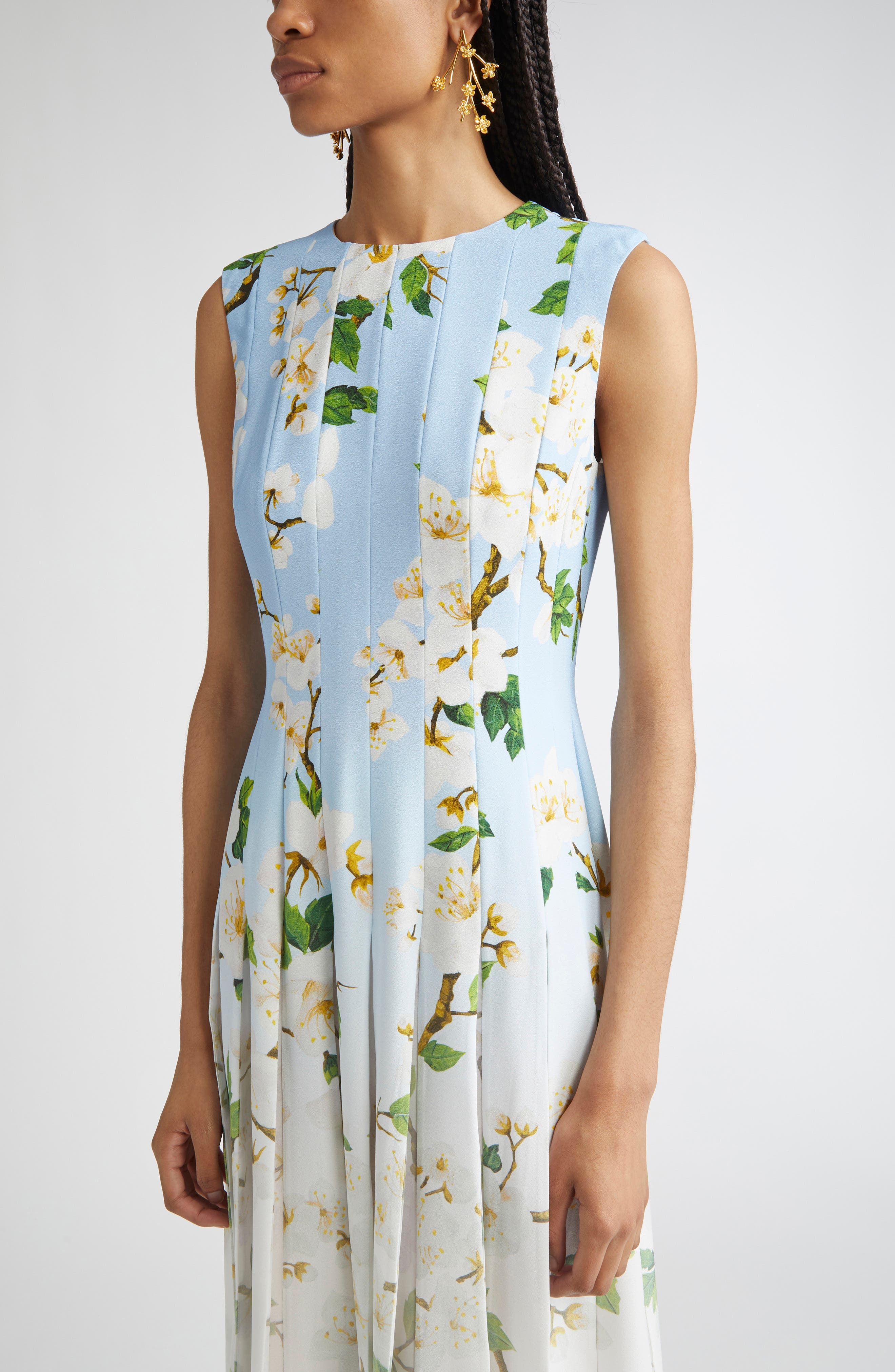 Oscar de la Renta Cherry Blossom Branch Earring in Yellow Gold at Nordstrom - 3
