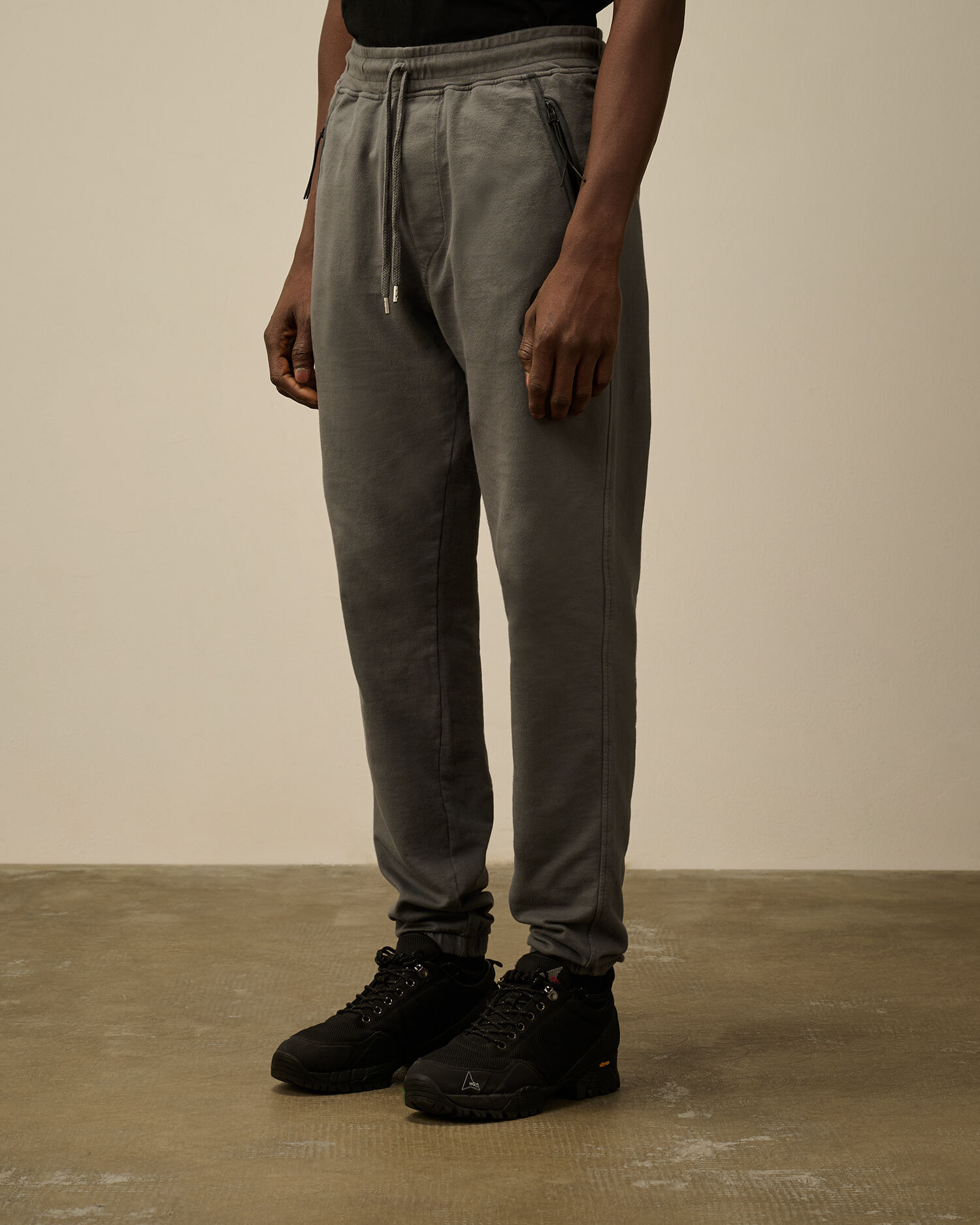 Light Fleece Logo Sweatpants - 3