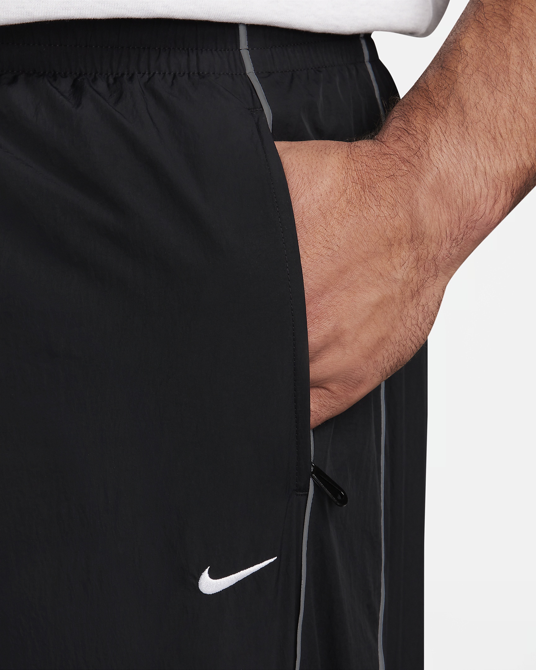 Nike Solo Swoosh Men's Track Pants - 11