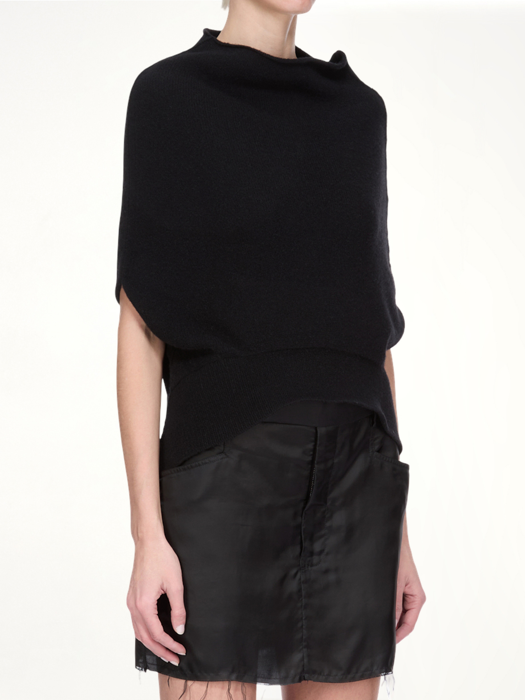 SL Shroud in Black - 5