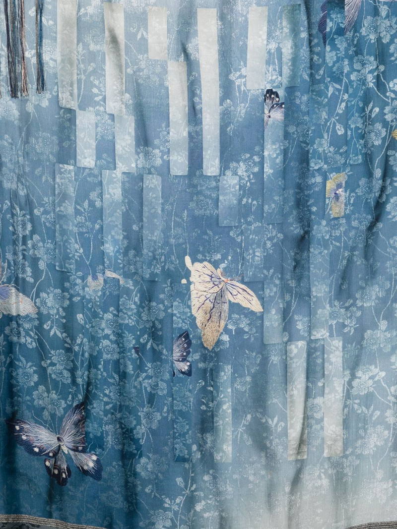 Aloeuw butterfly-motif printed scarf 3