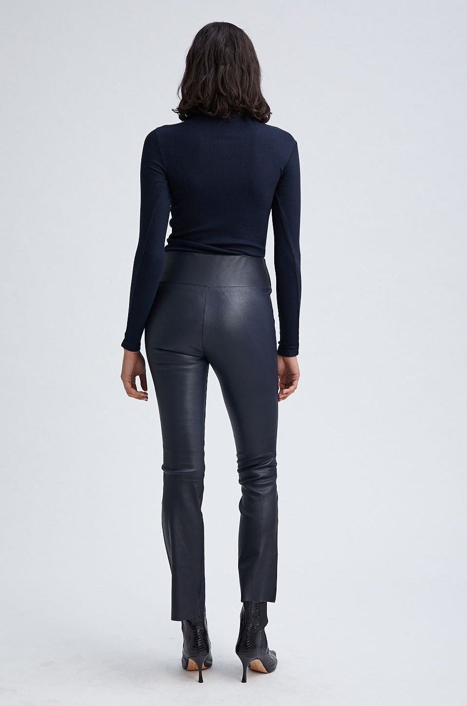 NAVY RIB LONG SLEEVE TURTLENECK - 4