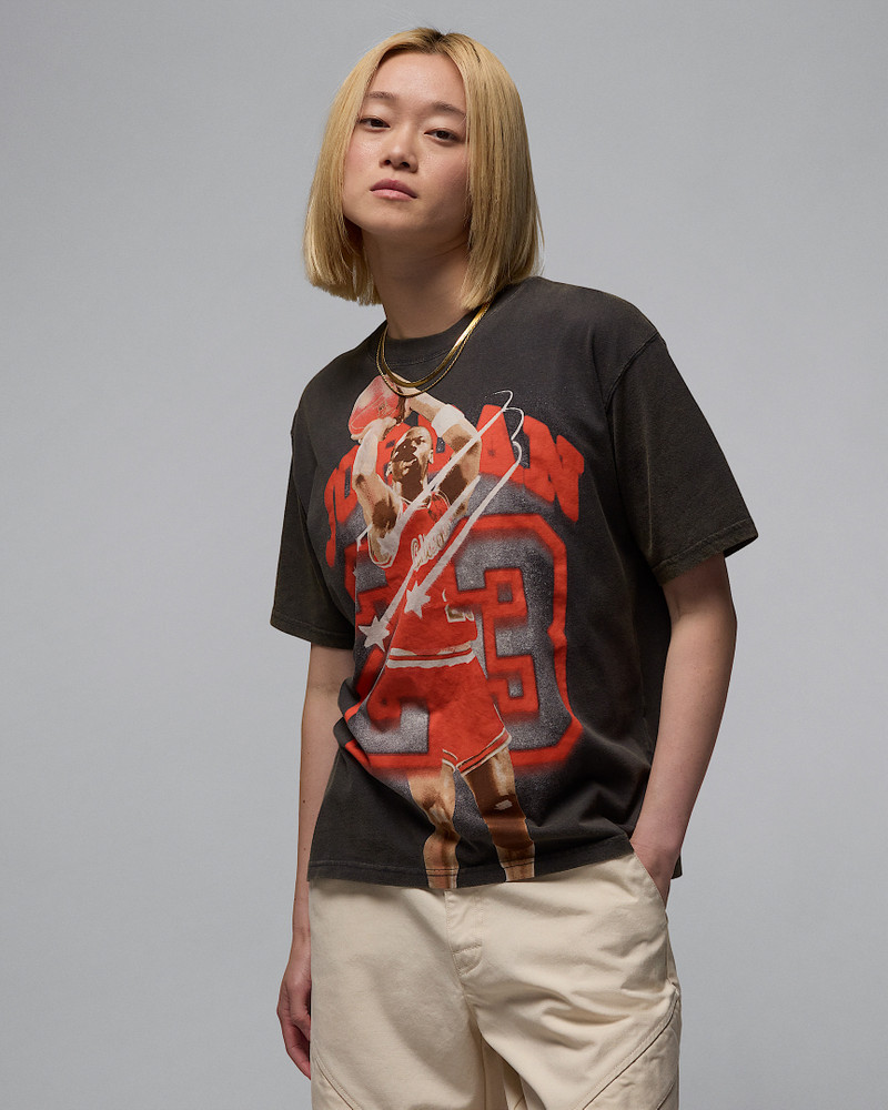 Jordan Women's Graphic T-Shirt - 1