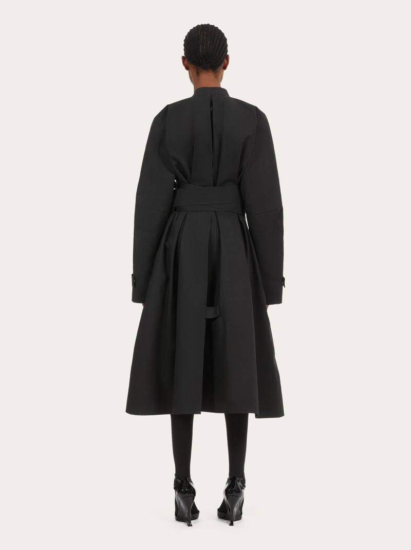 Trench with contrasting inserts 3