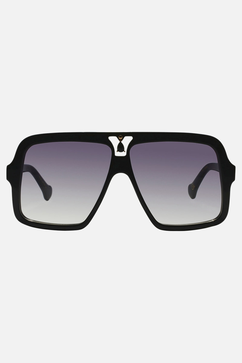 CAMILLA STARRY NIGHTS SUNGLASSES outlook