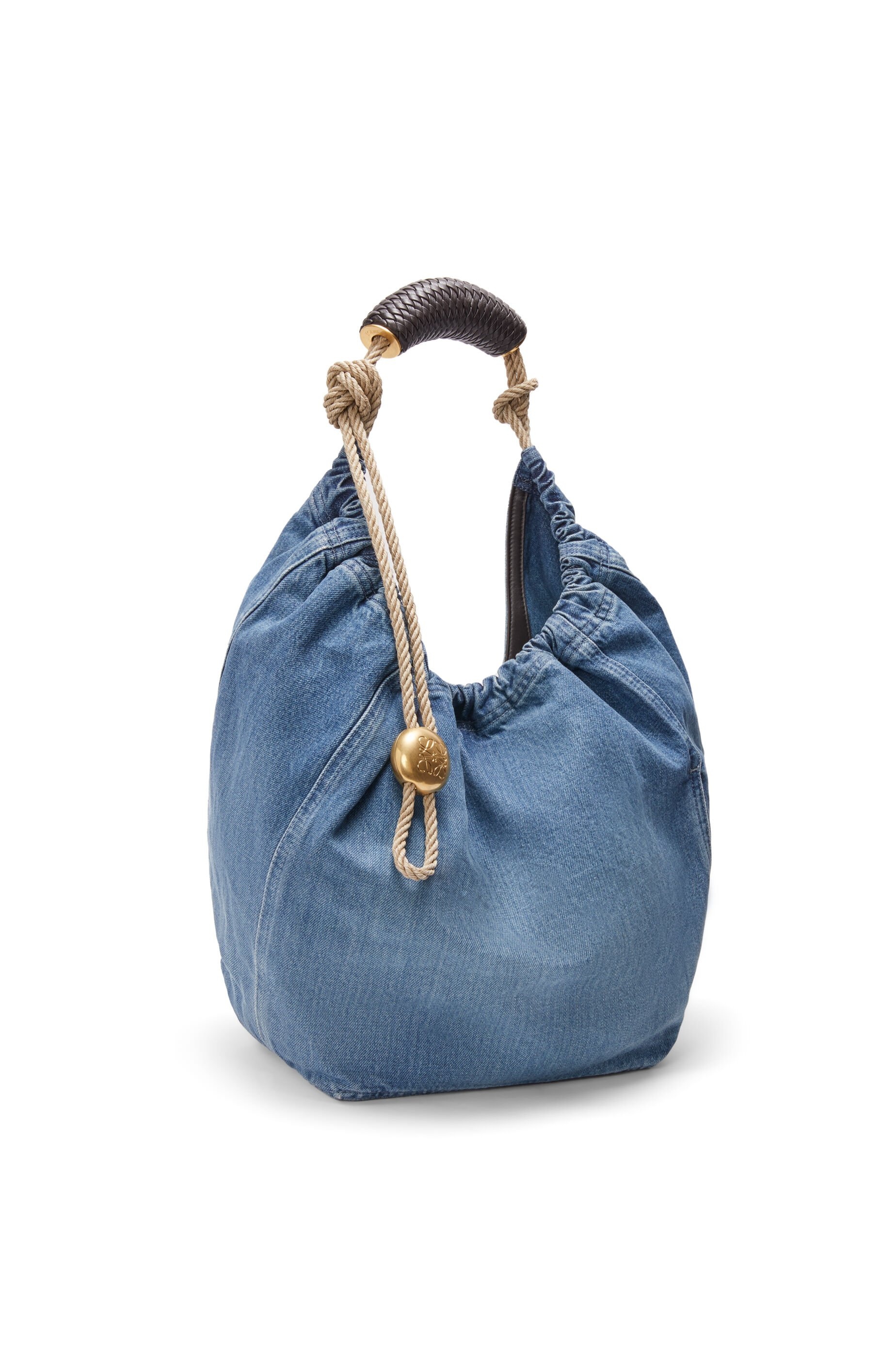 Medium Squeeze bag in washed denim - 4