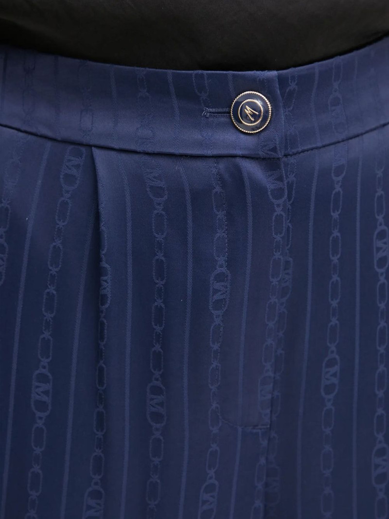 button-fastening pattern trousers 4