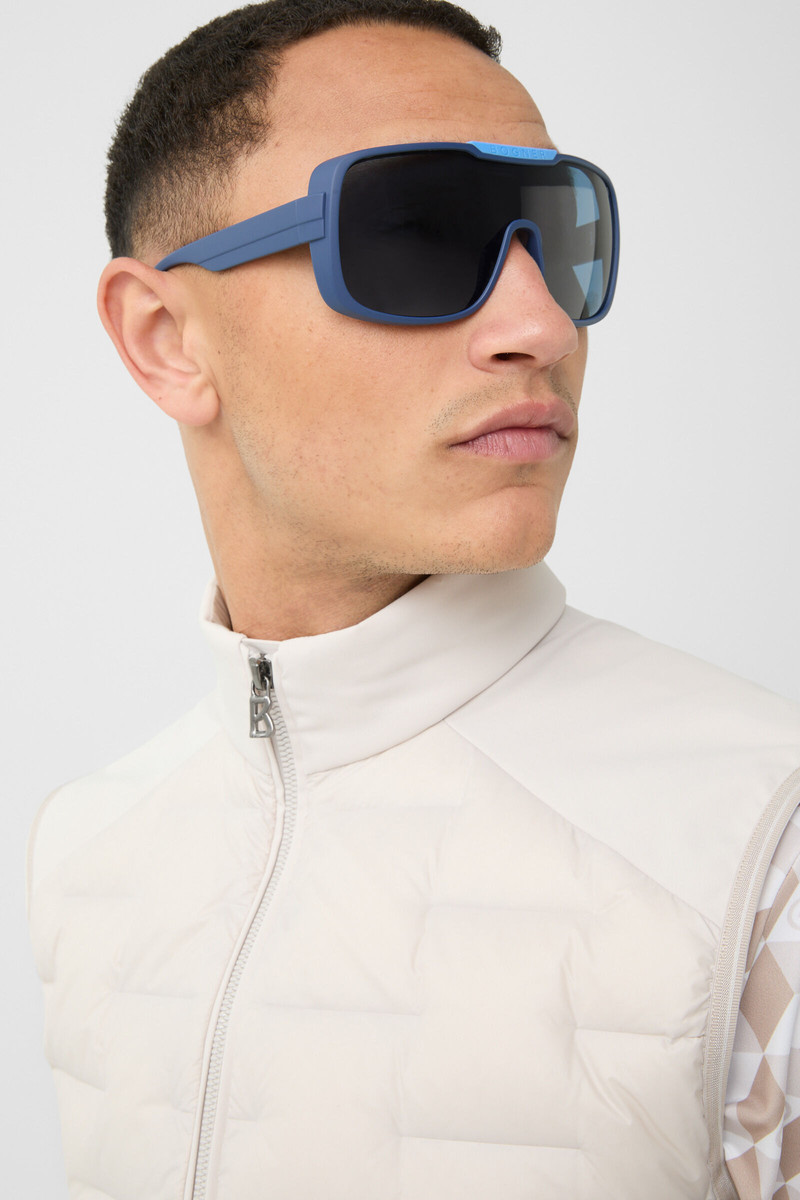 Dallin lightweight down vest in Sand 5