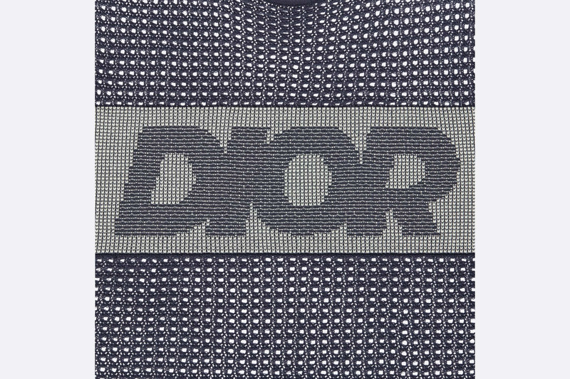 Sleeveless T-Shirt 3