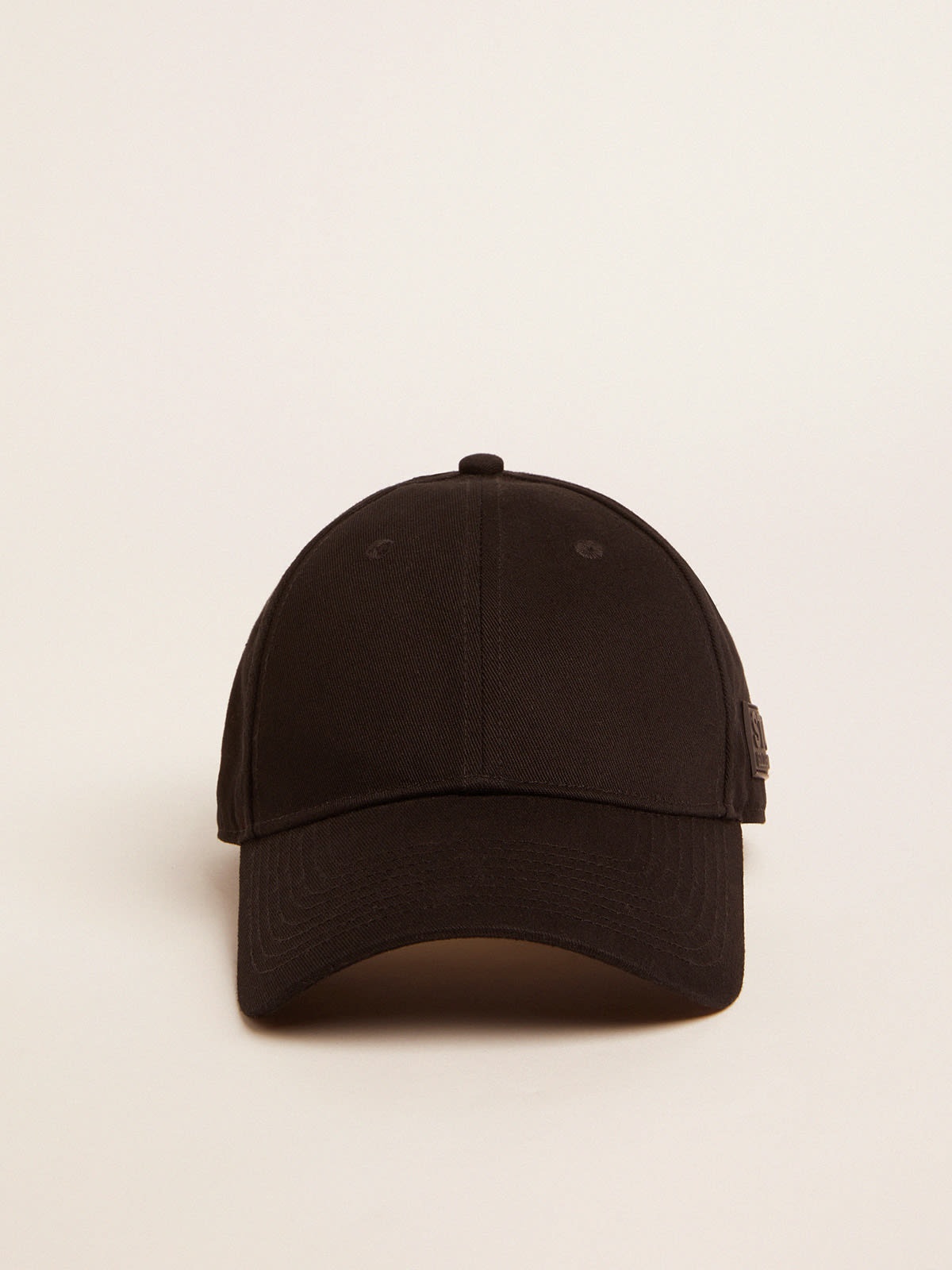 Black baseball cap with logo on the side - 1