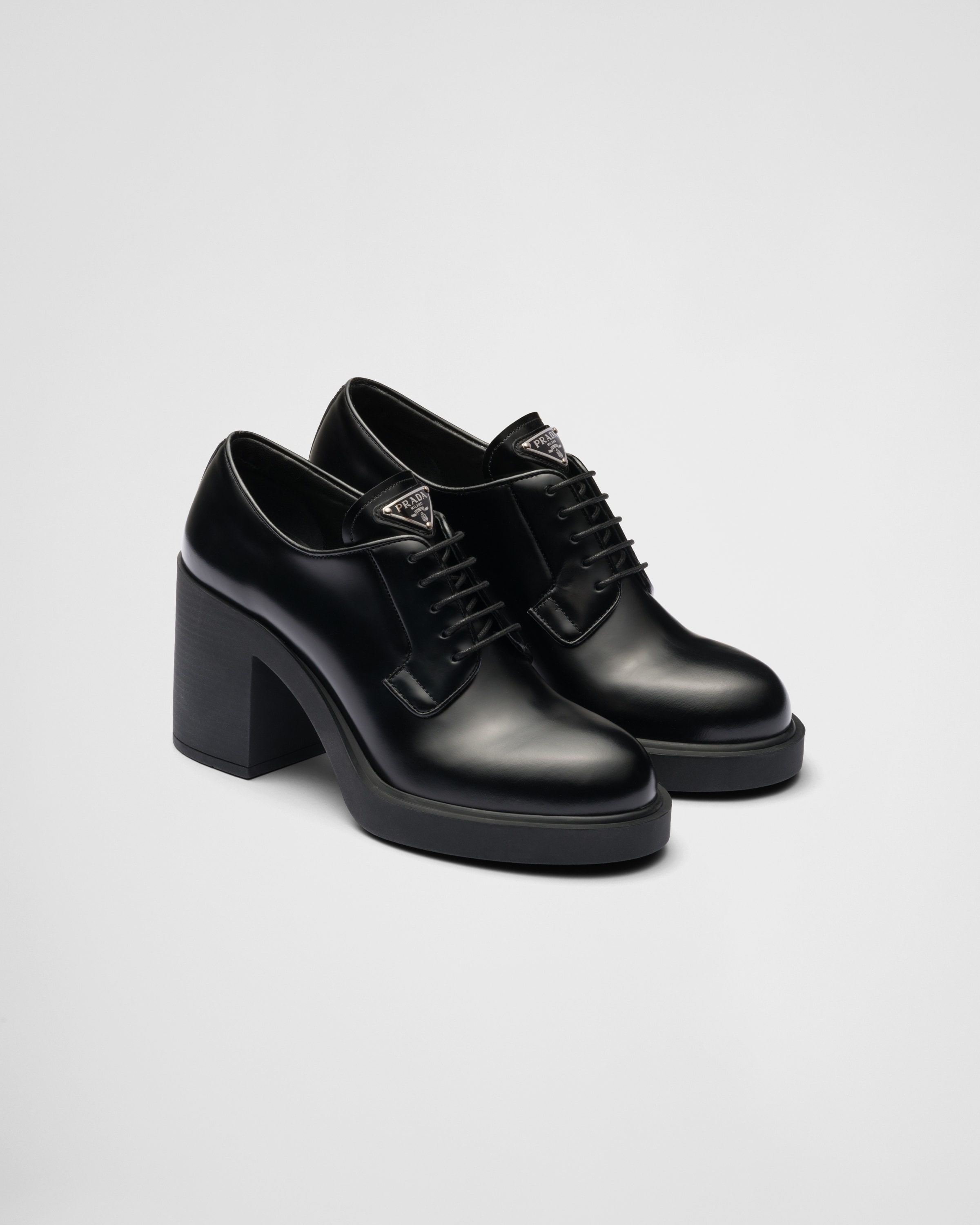 Heeled brushed leather lace-ups - 1