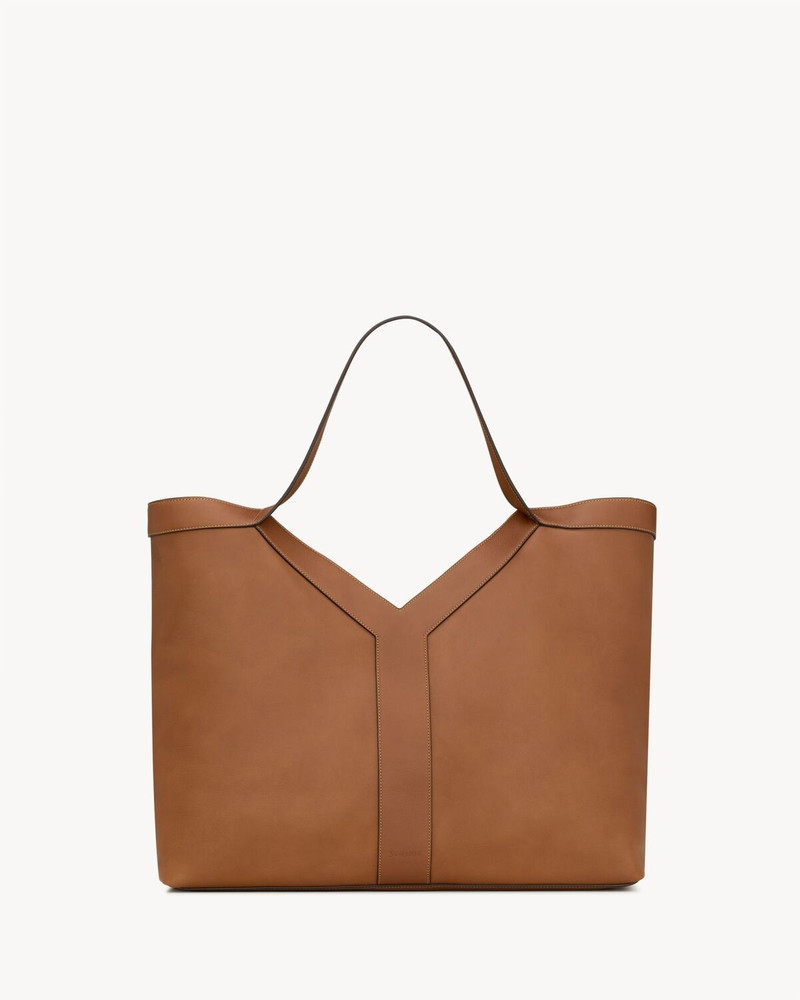 Y TOTE IN LEATHER 1