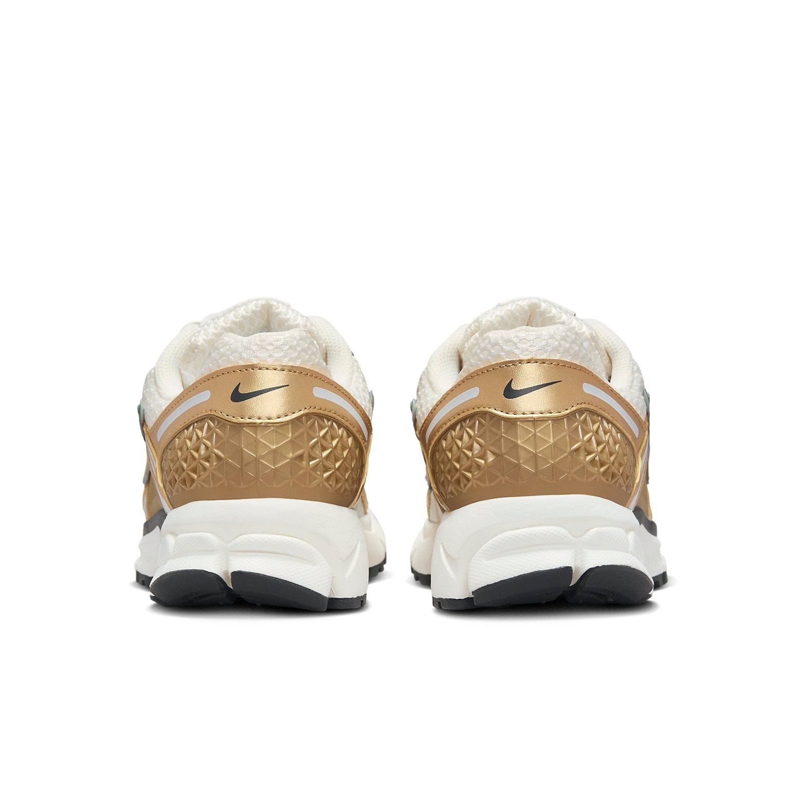 (WMNS) Nike Air Zoom Vomero 5 'Metallic Gold' HF7723-001 - 4