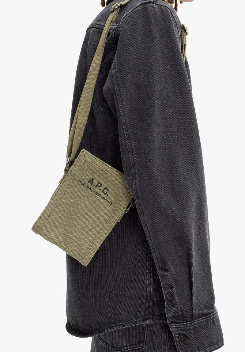 RECUPERATION NECK POUCH 1