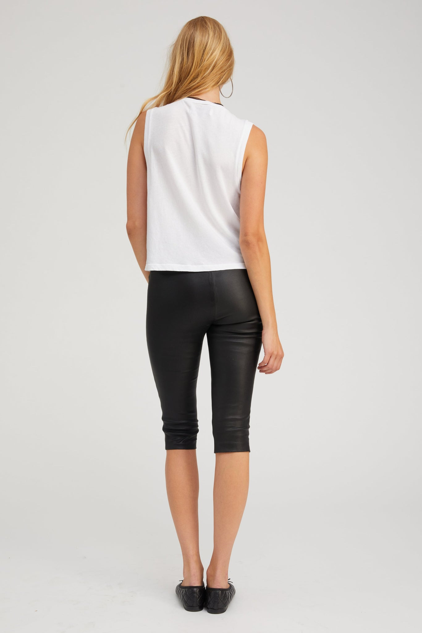 BLACK LEATHER CAPRI - 7