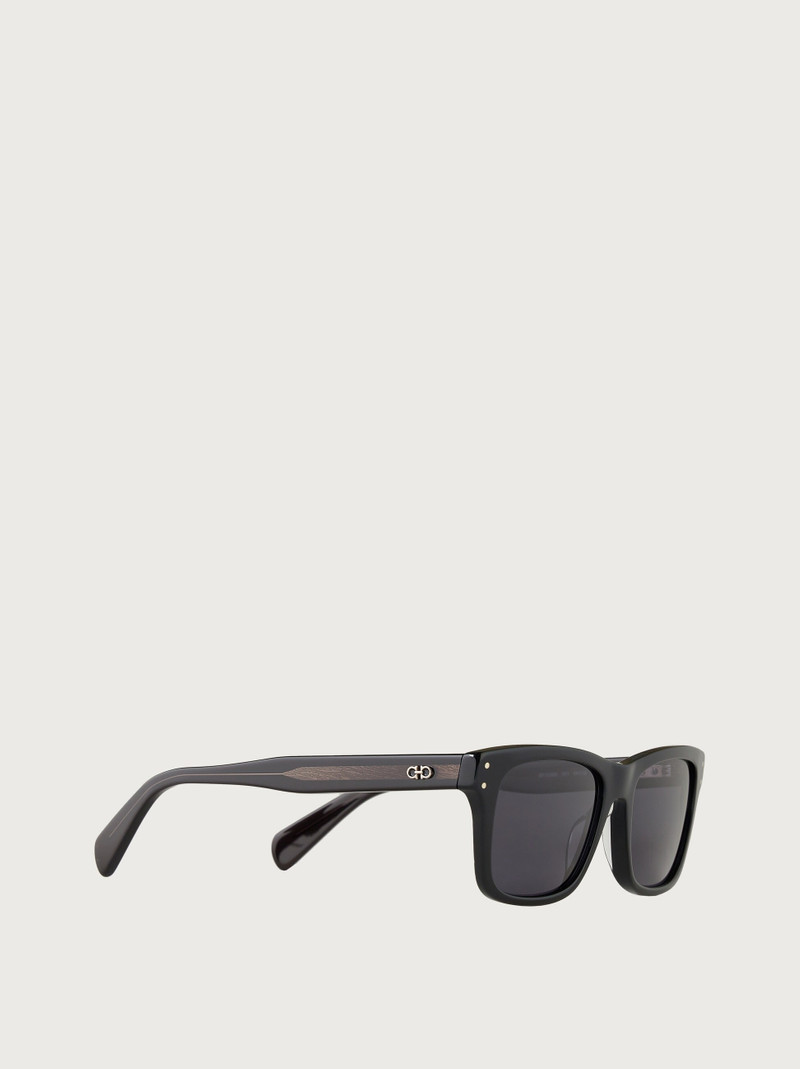FERRAGAMO Sunglasses outlook