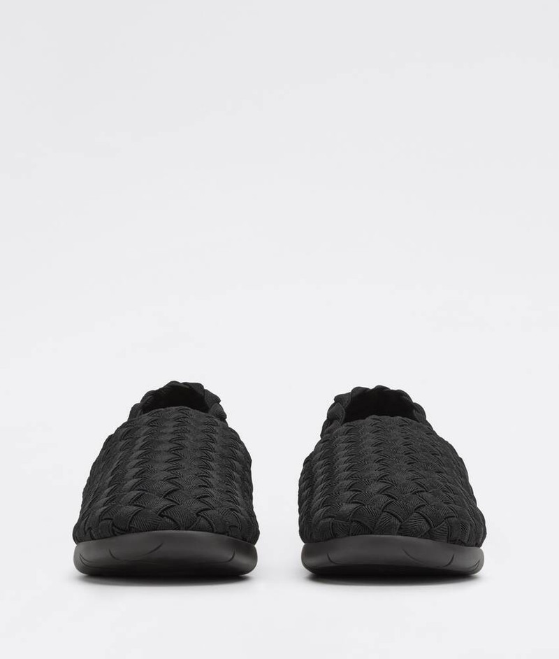 Bottega Veneta plat outlook