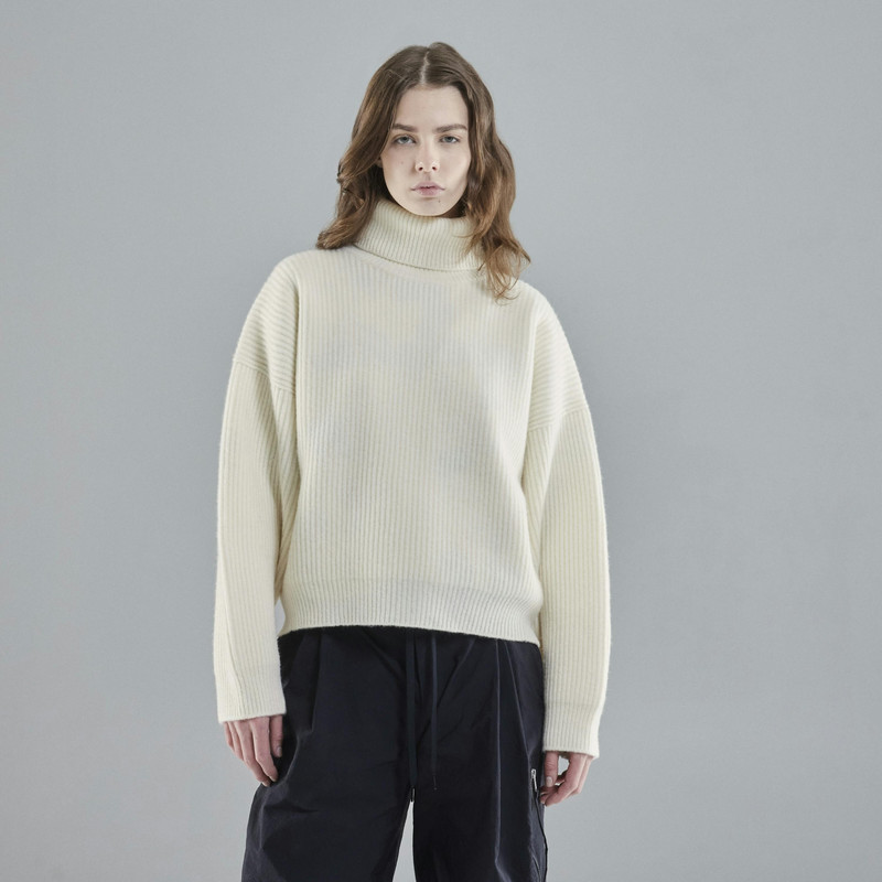Vonarstræti Wool Sweater (Unisex) 16