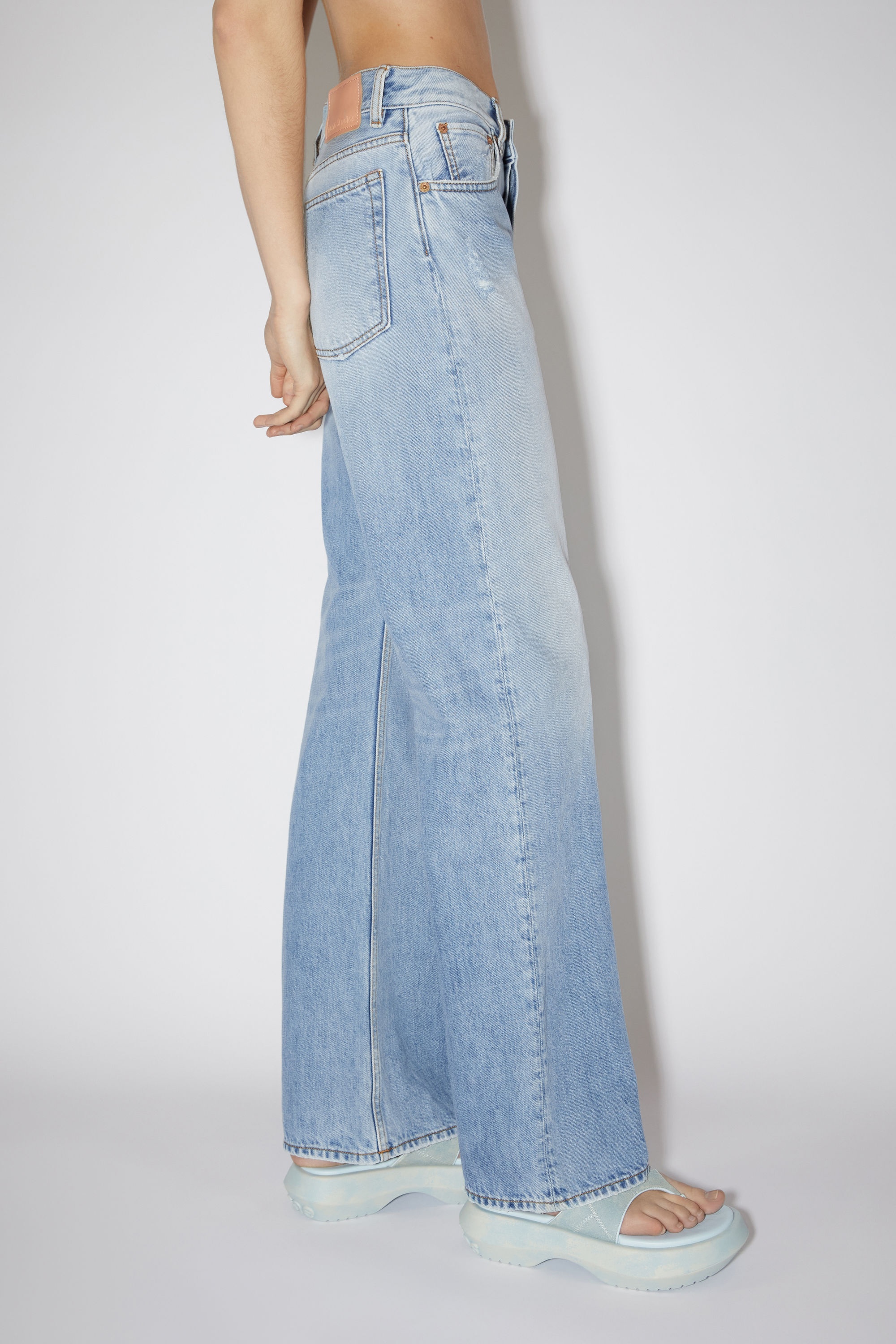 Loose bootcut fit jeans - Light blue - 4