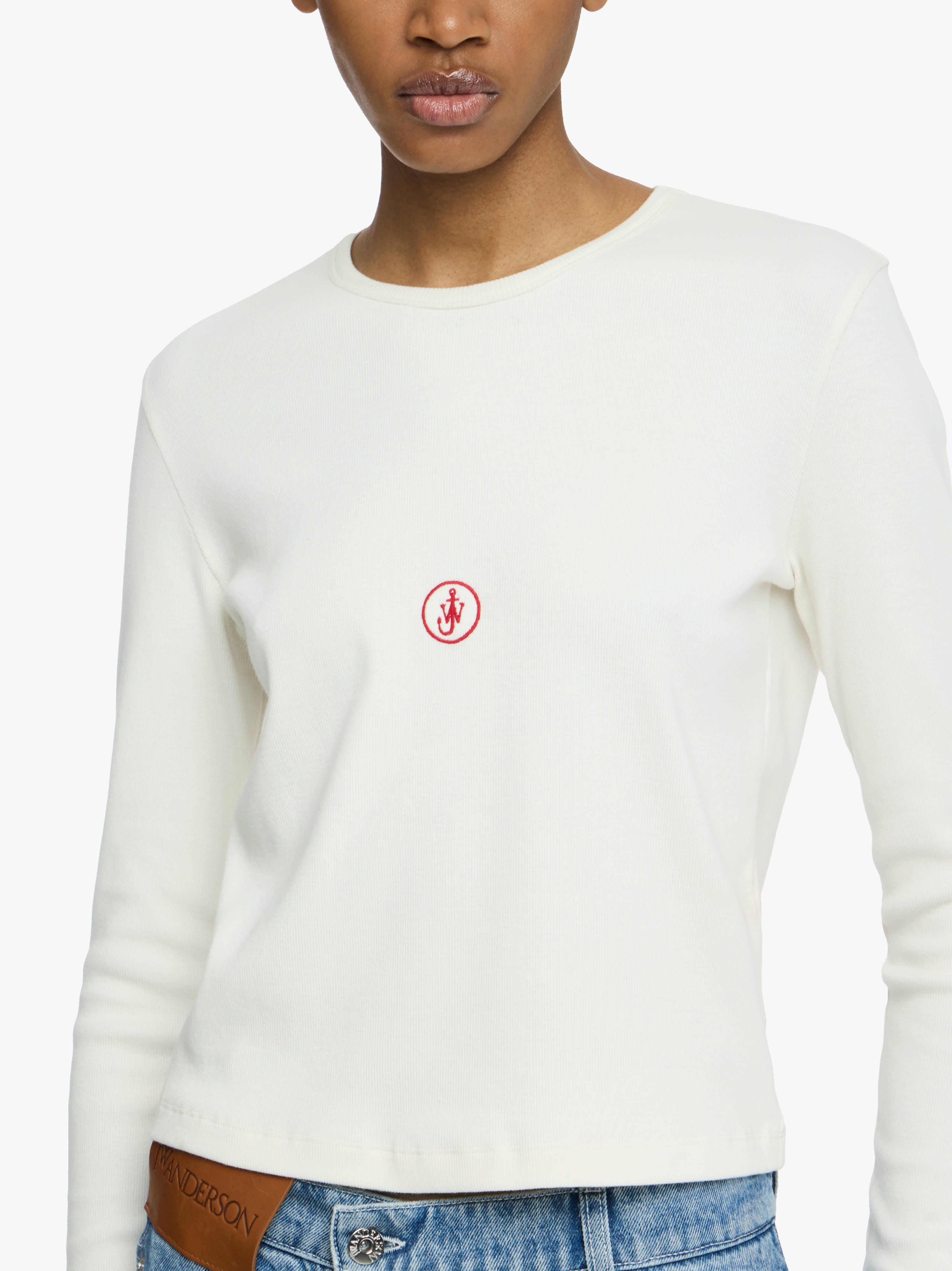 ANCHOR EMBROIDERY UNDERPINNING - 4