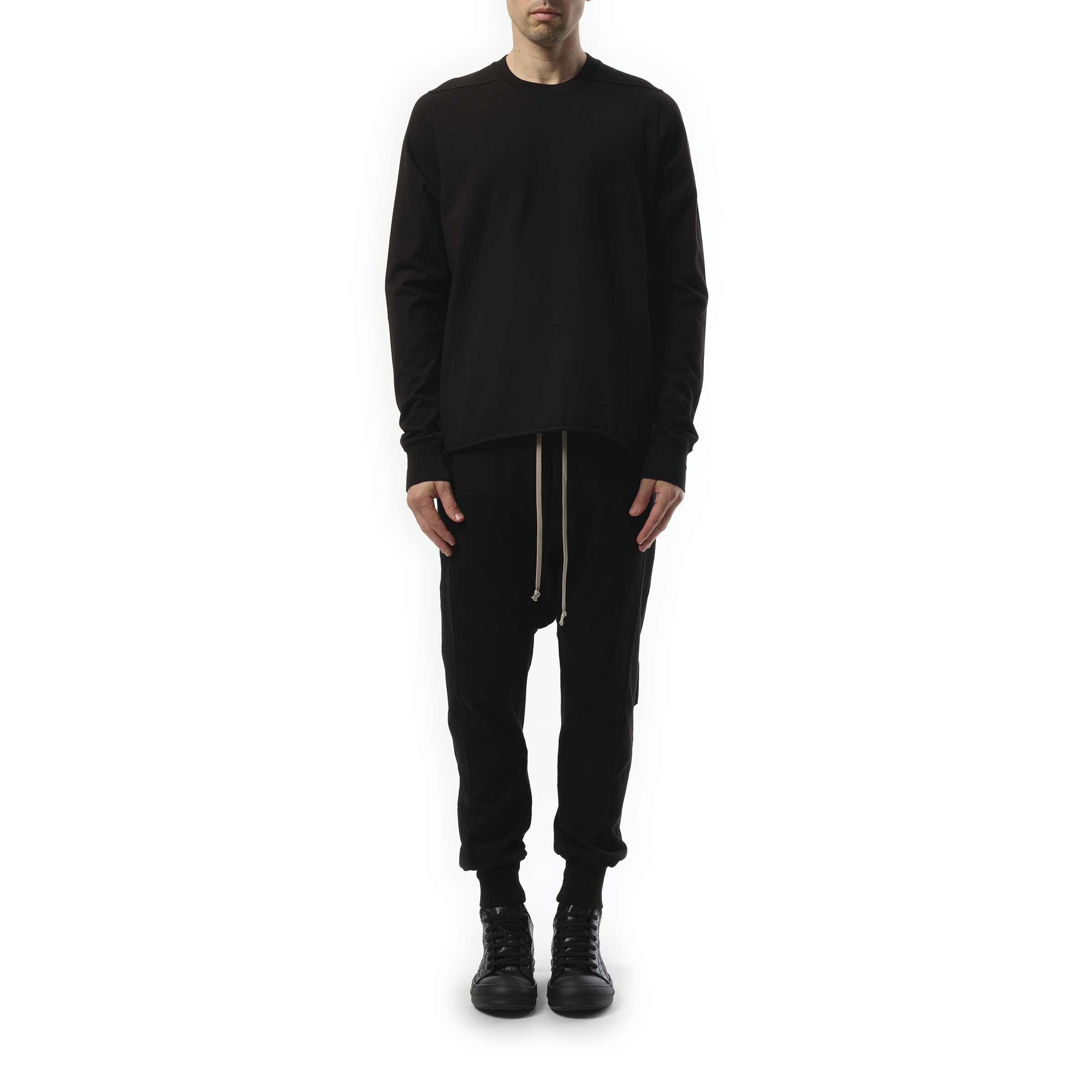 Crewneck Sweatshirt in Black - 4