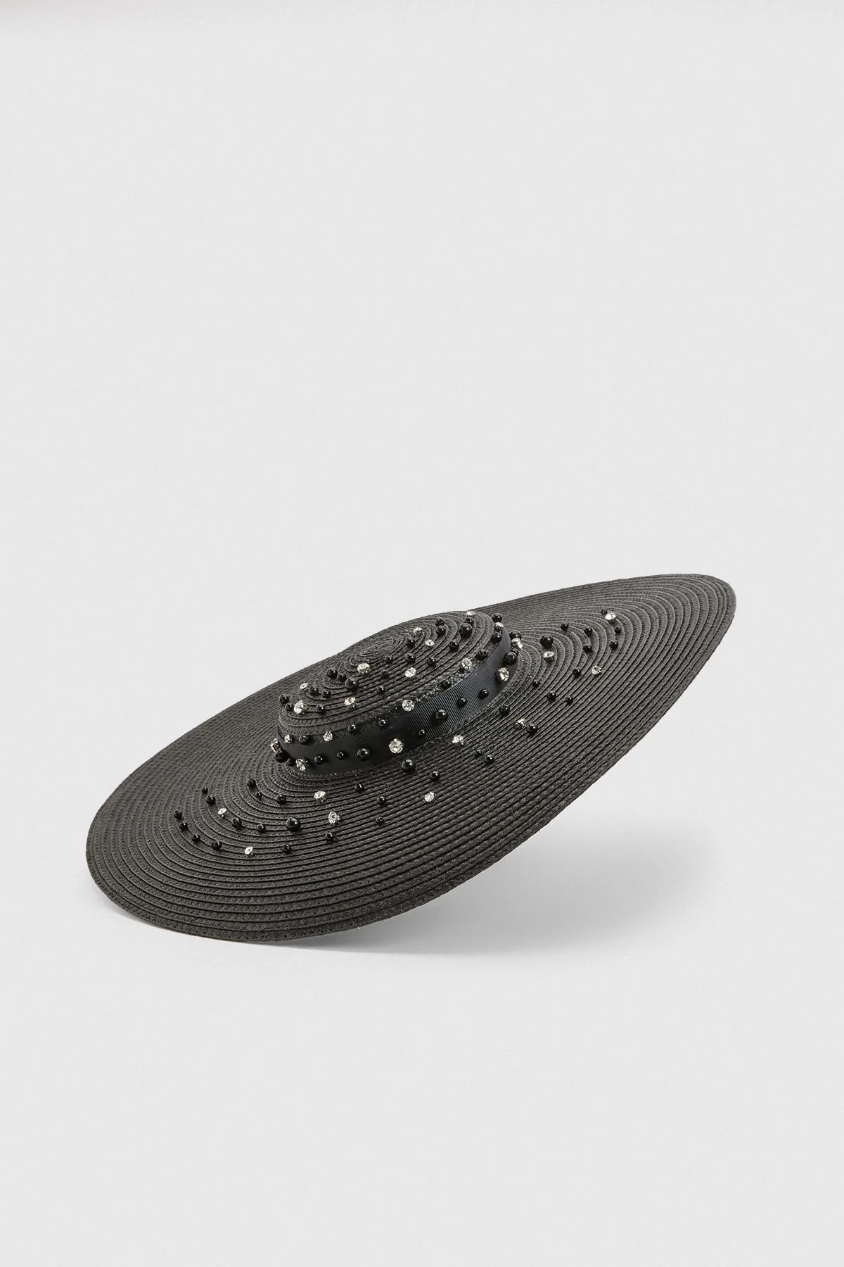 Scattered Pearl Detail Boater Style Fascinator - 1